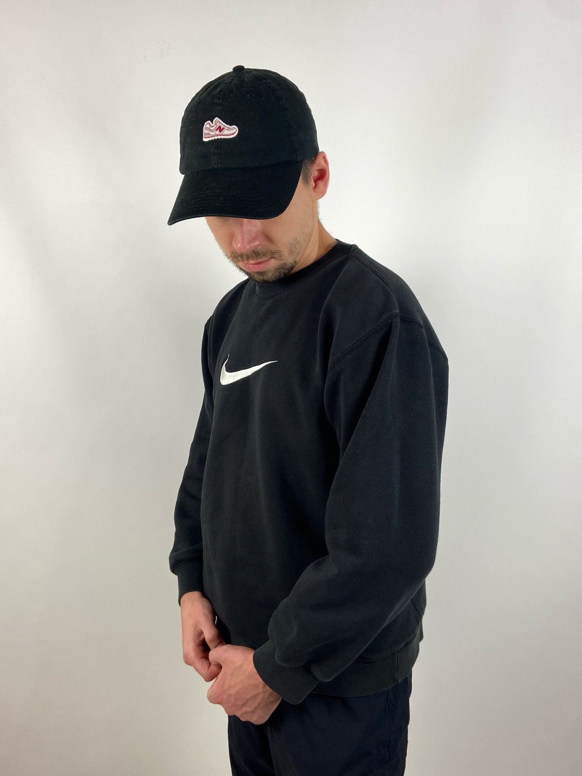Nike Vintage Nike Big Logo Center Embroidered Swoosh Sweatshirt Size US S / EU 44-46 / 1 - 4 Thumbnail