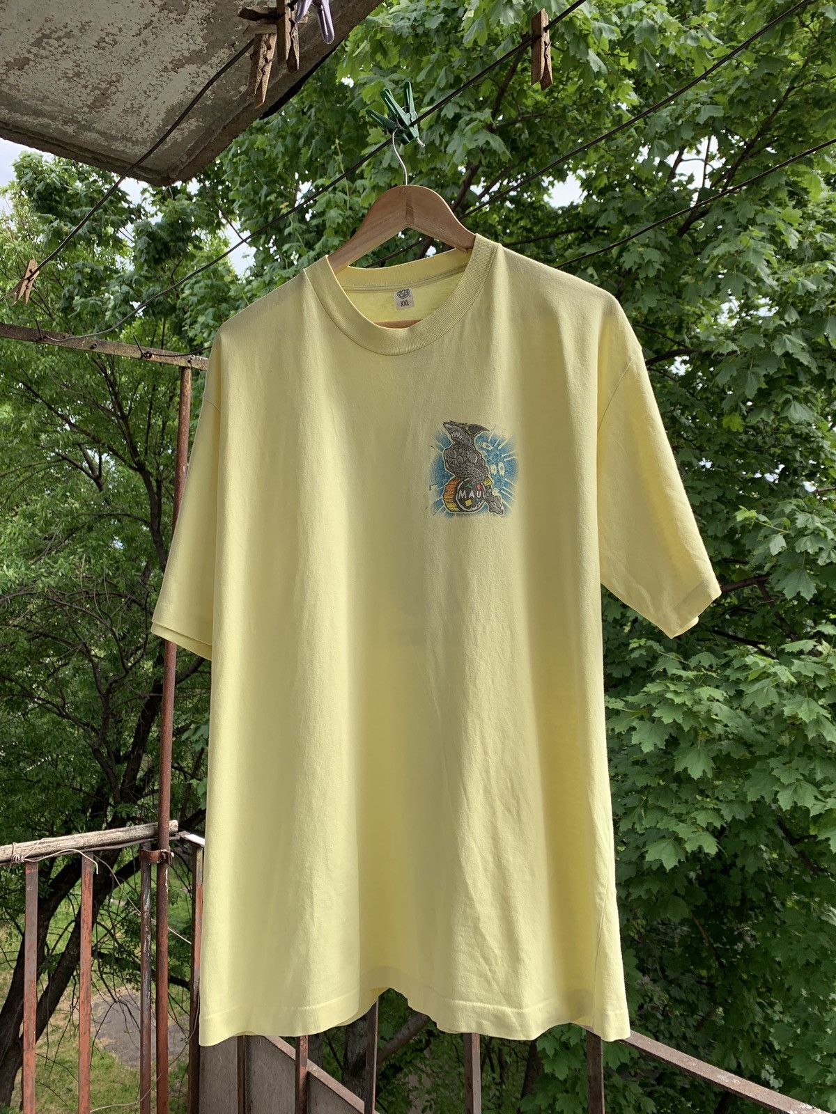 Maui and Sons Vintage Maui And Sons Sharkoerectus Crazy Surfing T-Shirt Size US XXL / EU 58 / 5 - 2 Thumbnail
