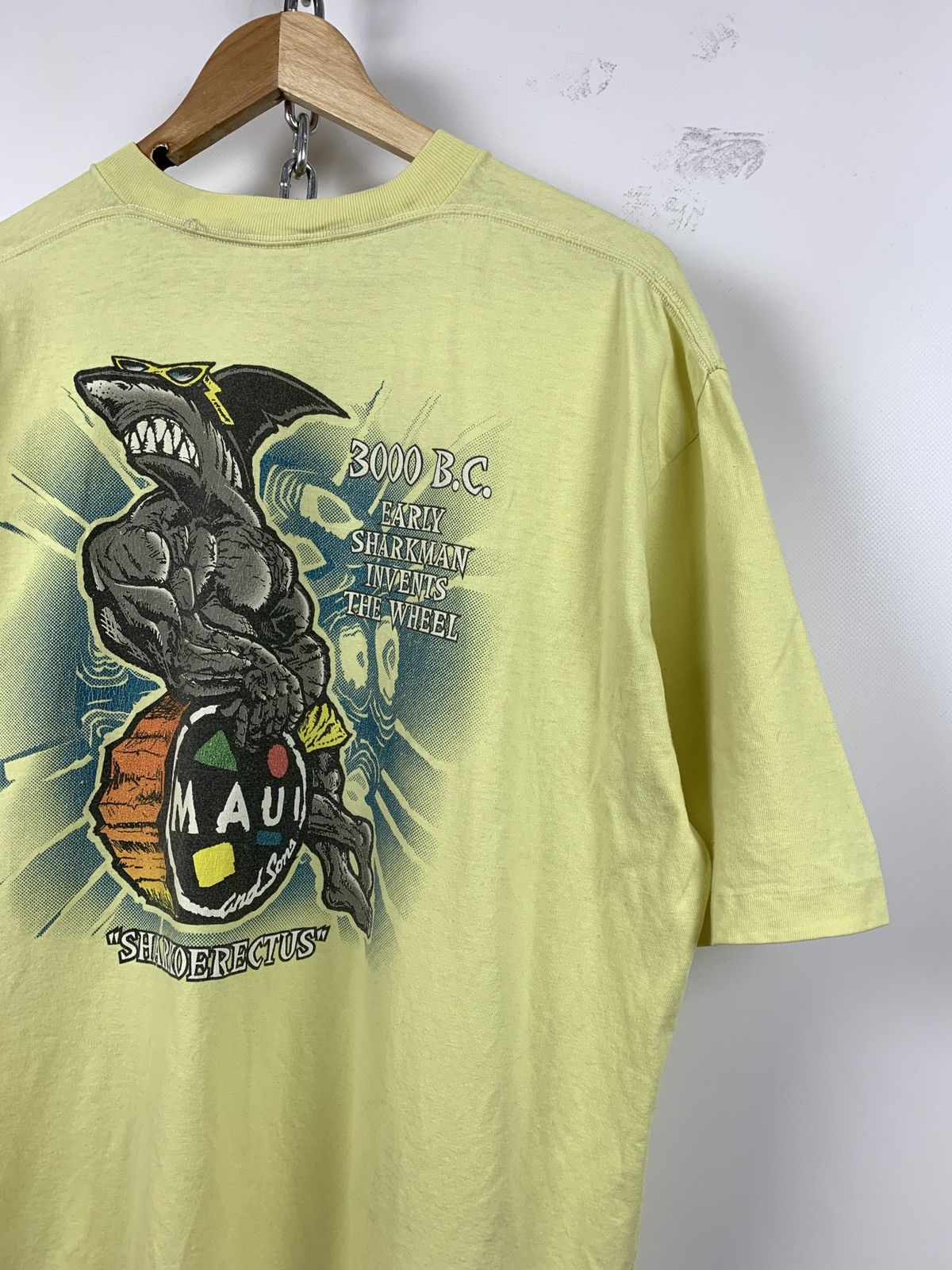 Maui and Sons Vintage Maui And Sons Sharkoerectus Crazy Surfing T-Shirt Size US XXL / EU 58 / 5 - 9 Thumbnail