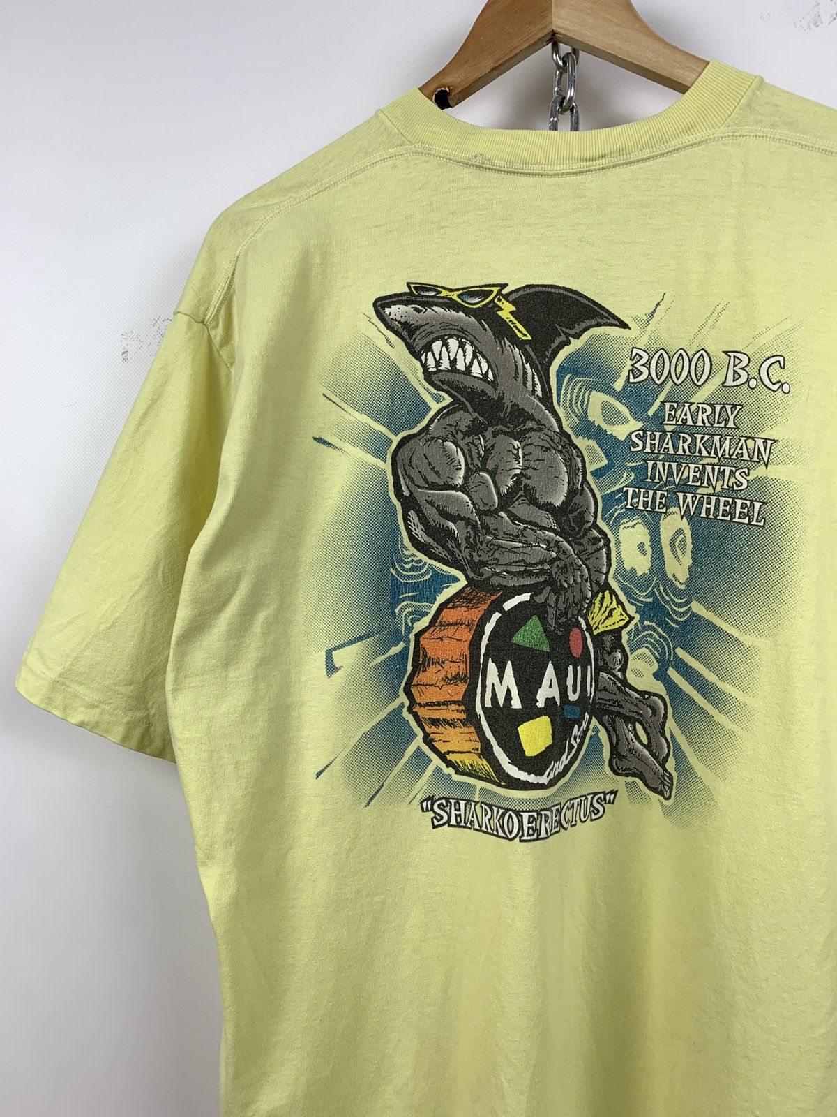Maui and Sons Vintage Maui And Sons Sharkoerectus Crazy Surfing T-Shirt Size US XXL / EU 58 / 5 - 8 Thumbnail