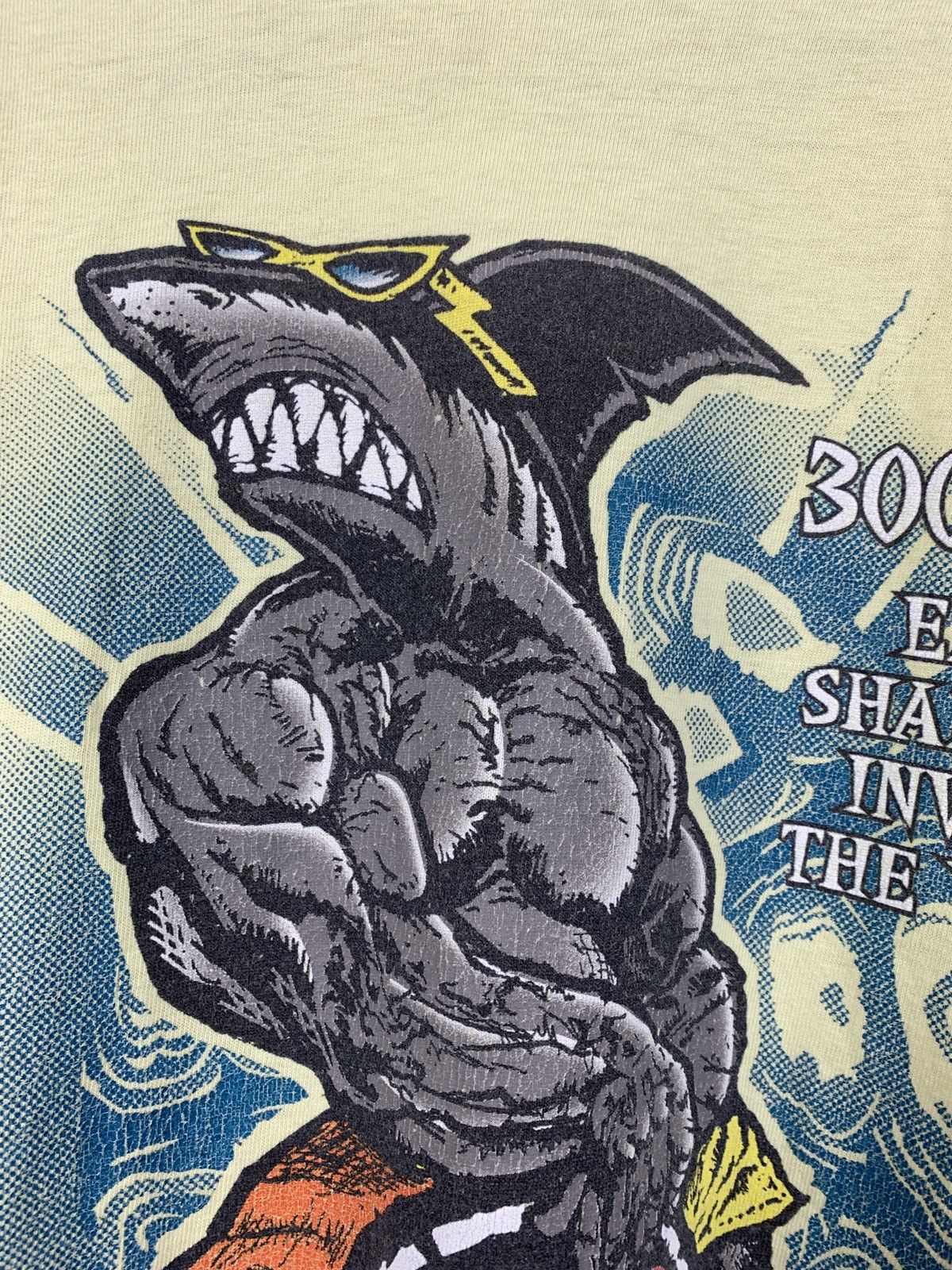 Maui and Sons Vintage Maui And Sons Sharkoerectus Crazy Surfing T-Shirt Size US XXL / EU 58 / 5 - 12 Thumbnail