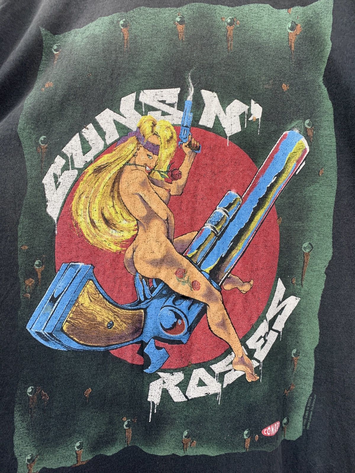 Band Tees 1992 Vintage Guns N Roses Naked Lady Revolver Rare T-Shirt Size US L / EU 52-54 / 3 - 6 Thumbnail