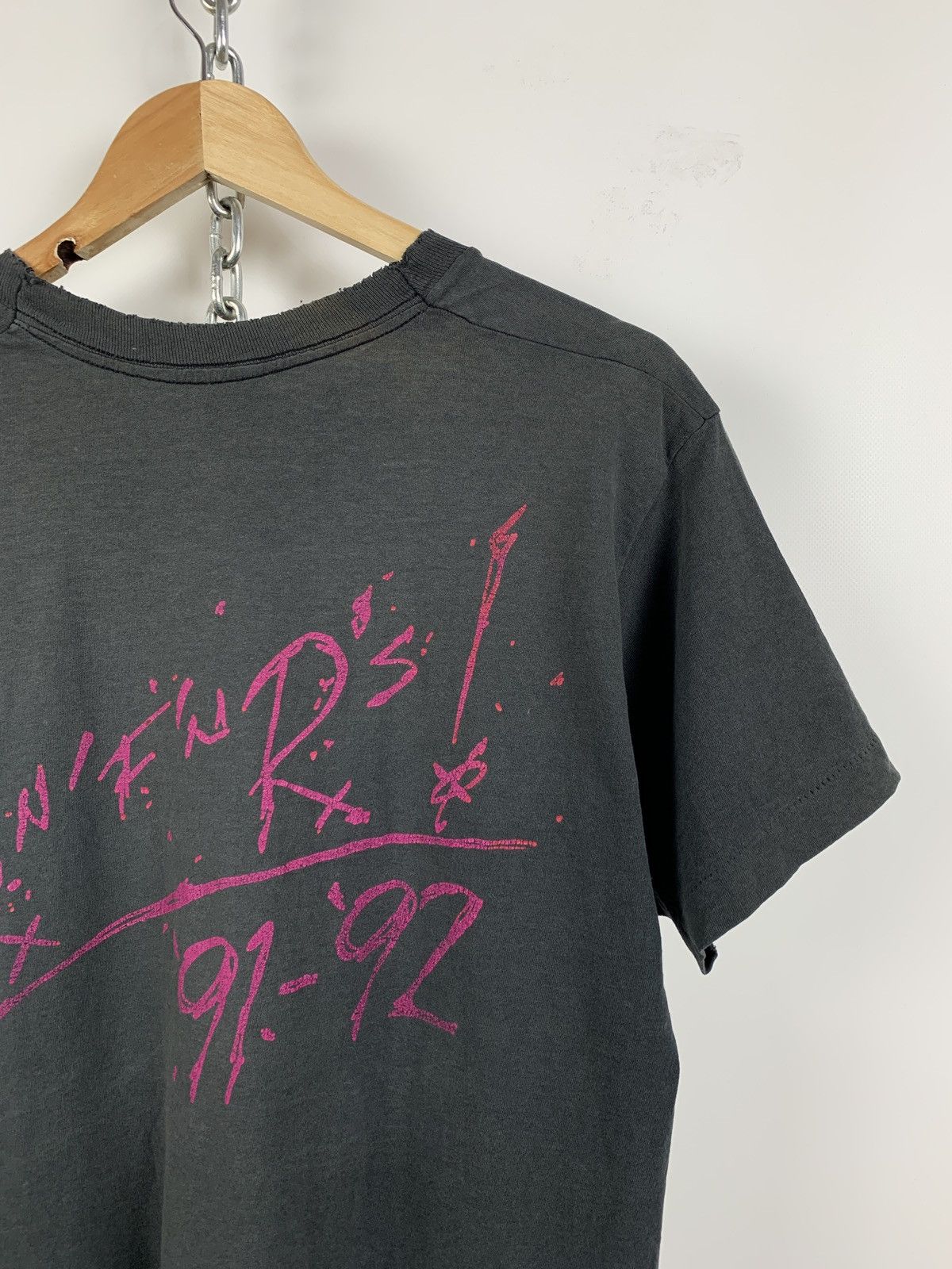Band Tees 1992 Vintage Guns N Roses Naked Lady Revolver Rare T-Shirt Size US L / EU 52-54 / 3 - 14 Thumbnail