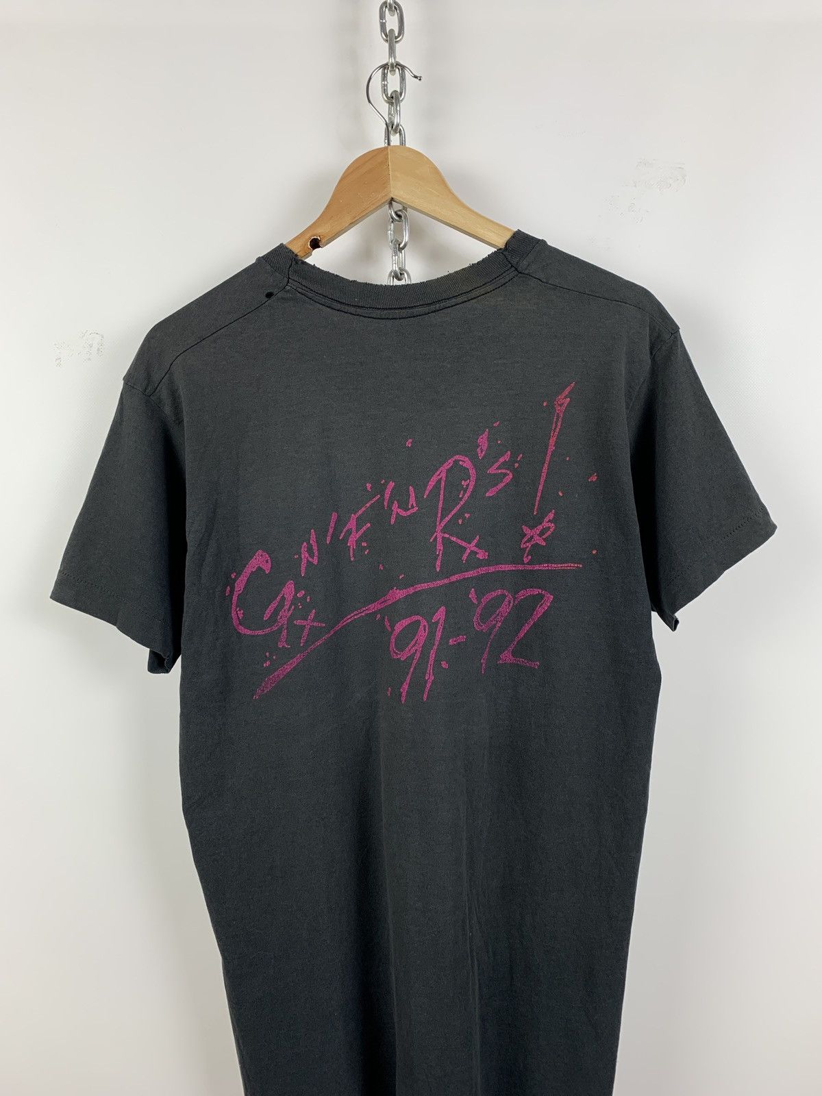 Band Tees 1992 Vintage Guns N Roses Naked Lady Revolver Rare T-Shirt Size US L / EU 52-54 / 3 - 8 Thumbnail