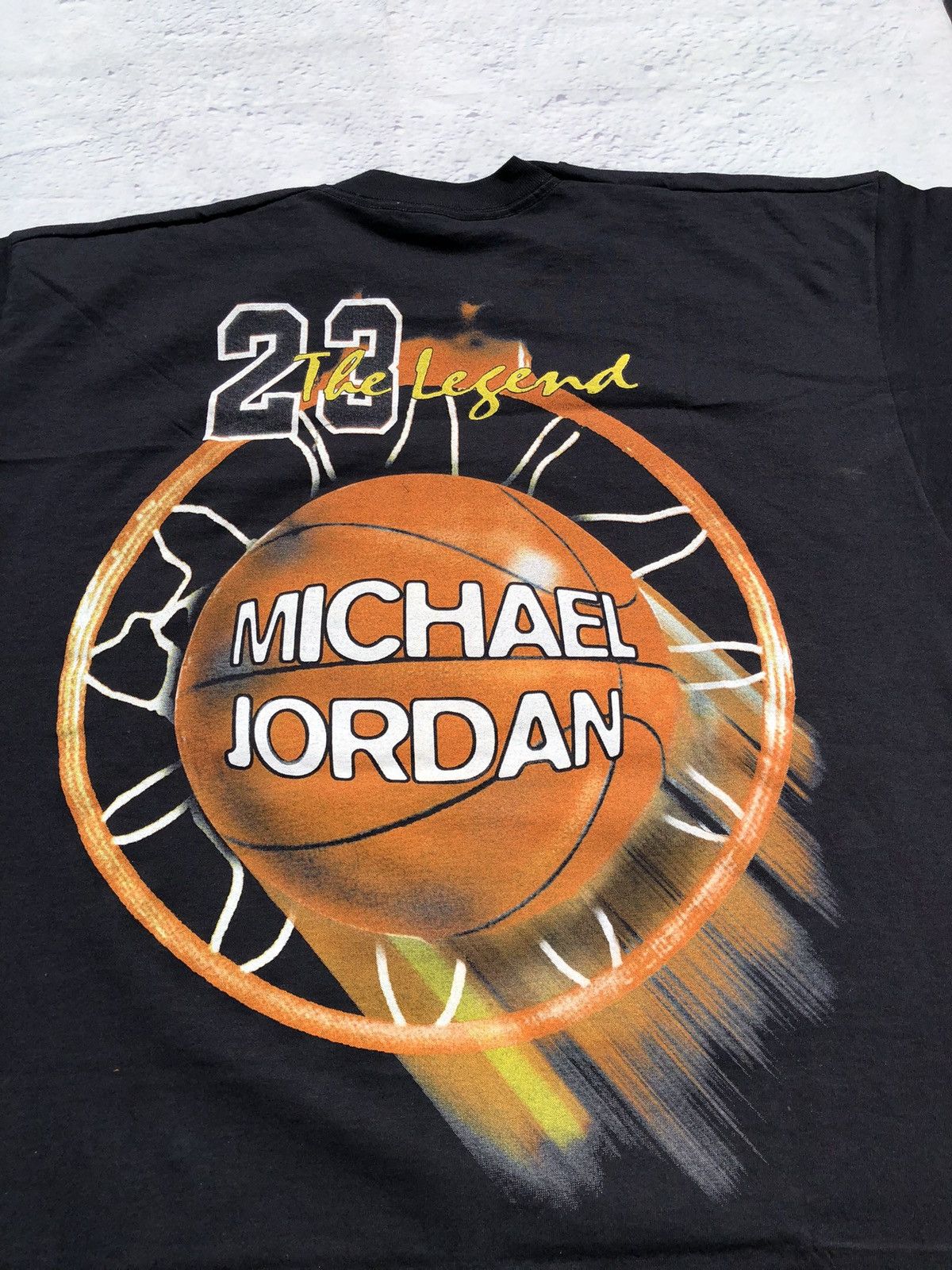 NBA Vintage 90s Michael Jordan Chicago Bulls NBA Black Tee Size US XL / EU 56 / 4 - 11 Thumbnail