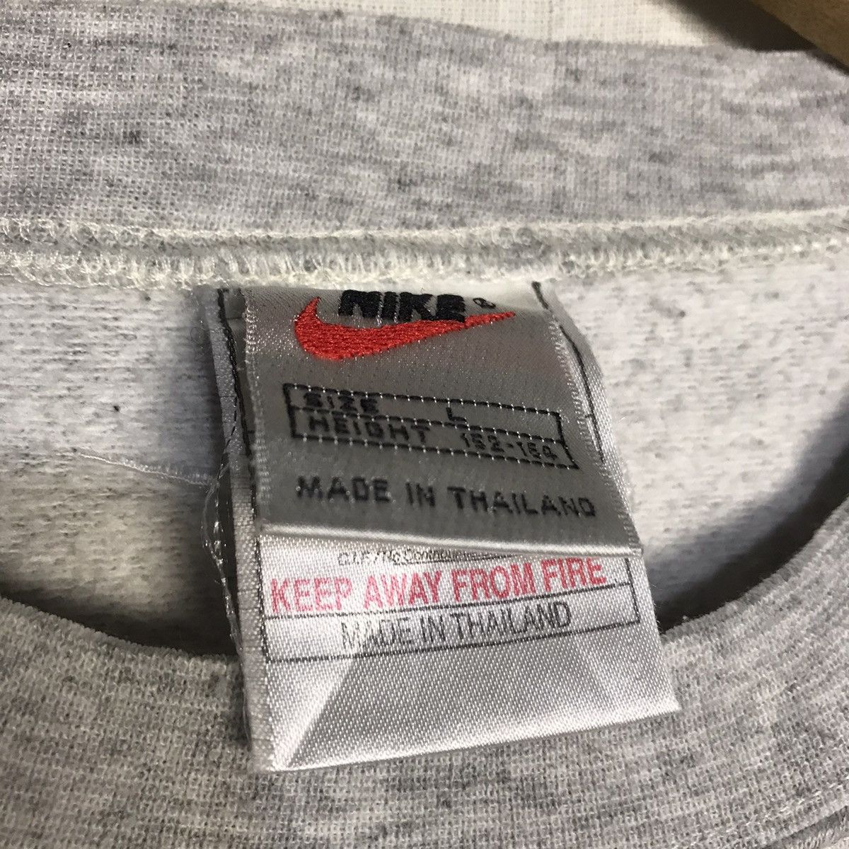 Nike Vintage nike big spellout crewneck sweatshirt Size US M / EU 48-50 / 2 - 4 Thumbnail