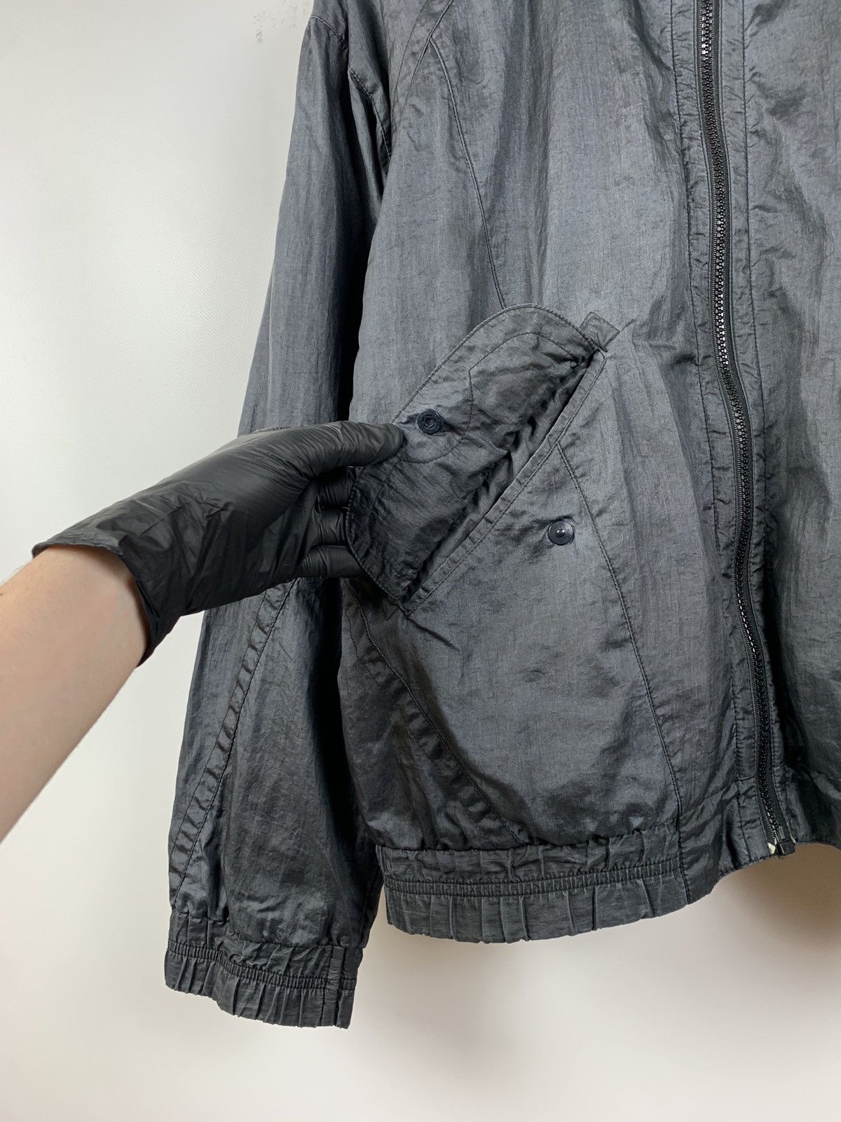 Jordan Brand 80s Vintage Nike Jordan Nylon Metallic Grey Track Top Jacket Size US S / EU 44-46 / 1 - 13 Thumbnail