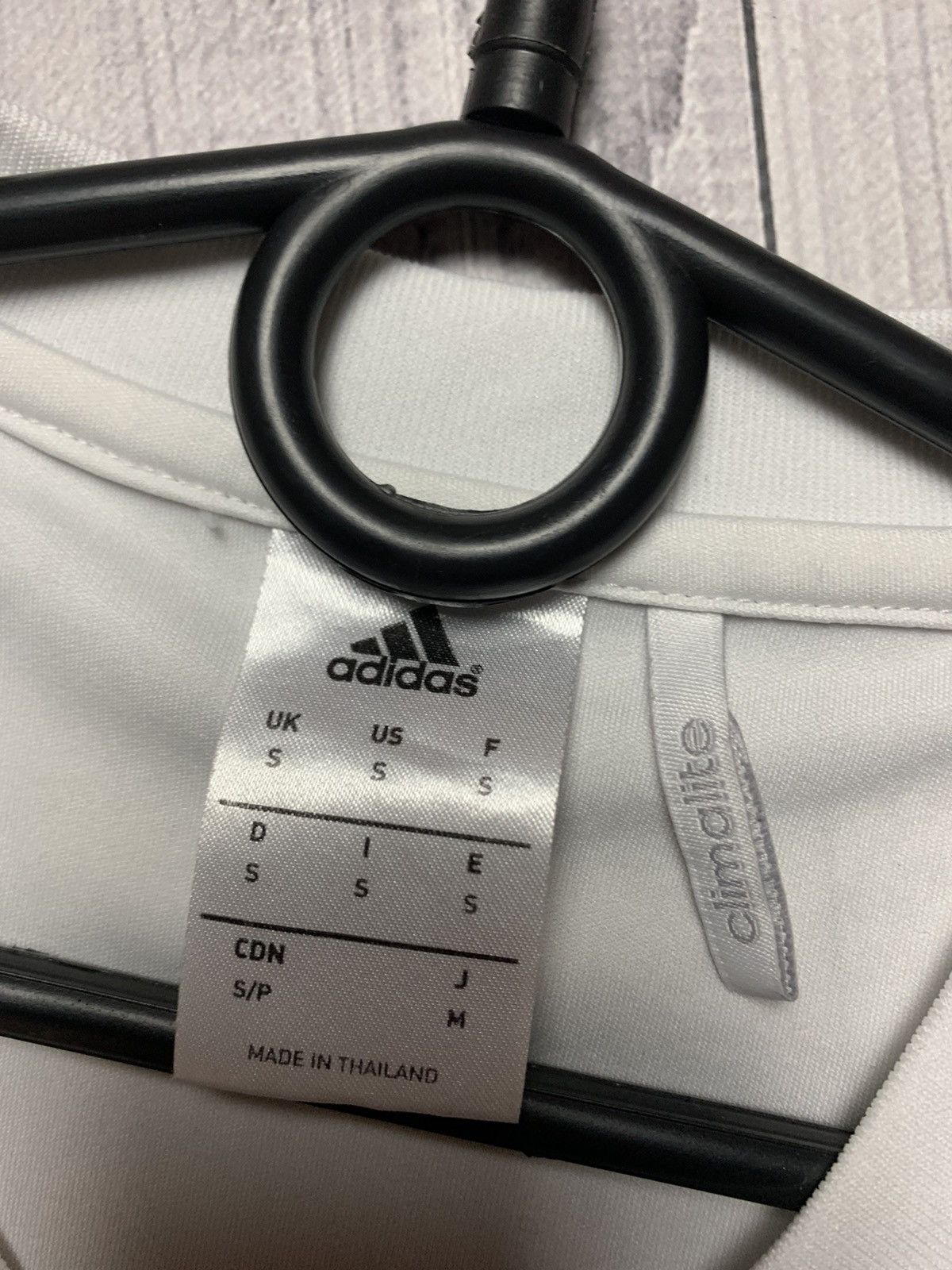 Adidas × Vintage Vintage soccer jersey Juventus size S Adidas Size US S / EU 44-46 / 1 - 4 Thumbnail