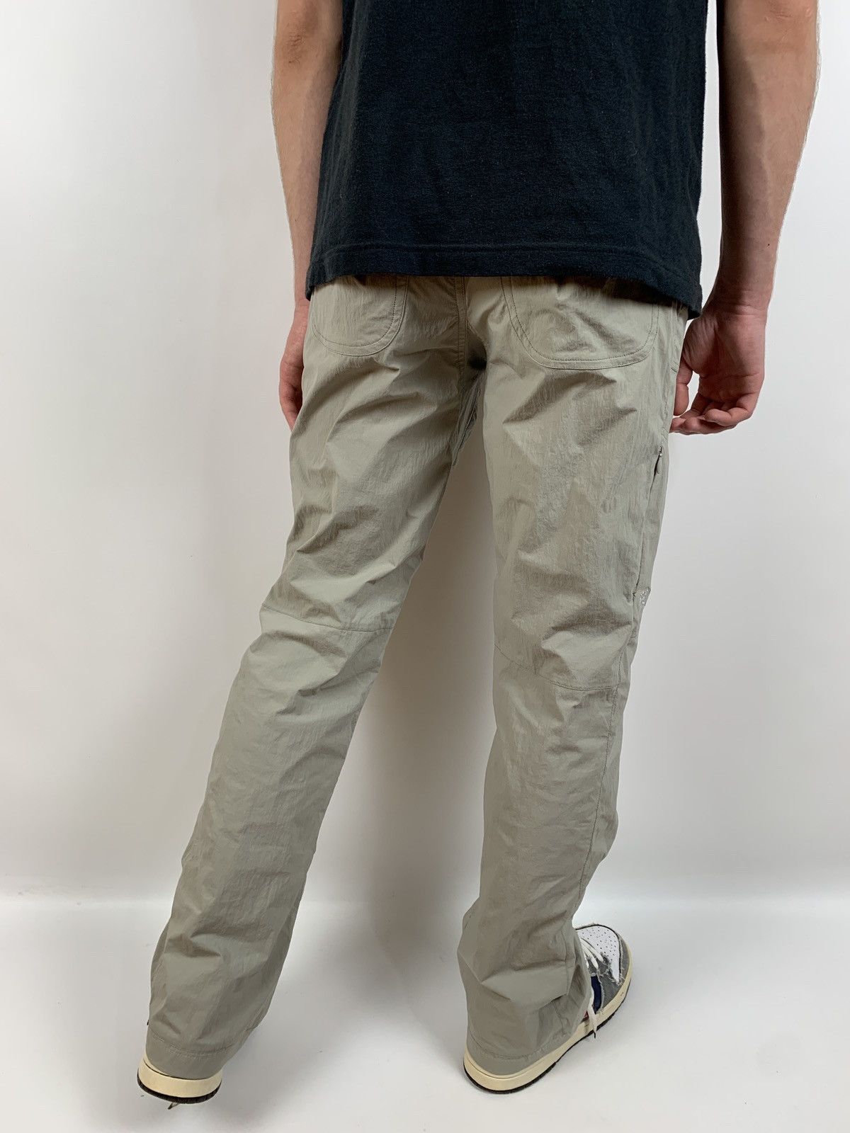 Arc'teryx Vintage Arcteryx Nylon Grey Cargo Pants Travis Style Size US 28 / EU 44 - 5 Thumbnail