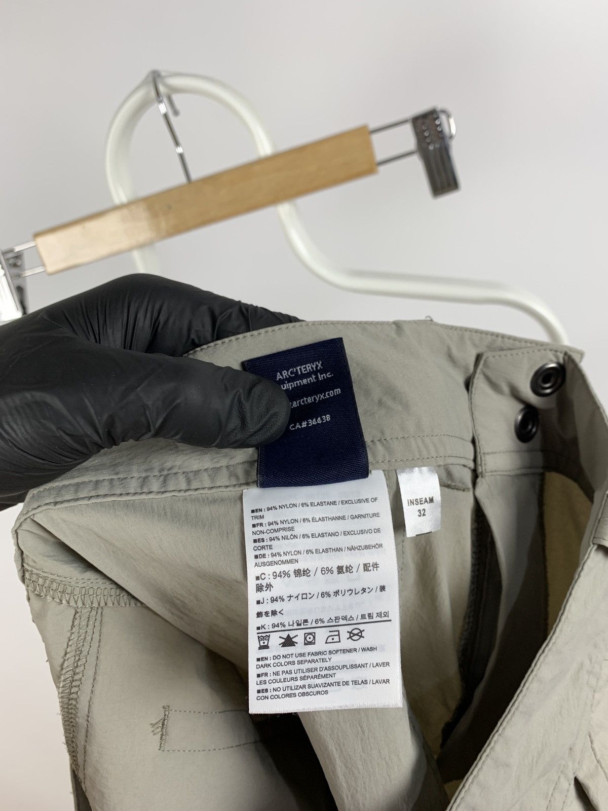 Arc'teryx Vintage Arcteryx Nylon Grey Cargo Pants Travis Style Size US 28 / EU 44 - 22 Thumbnail