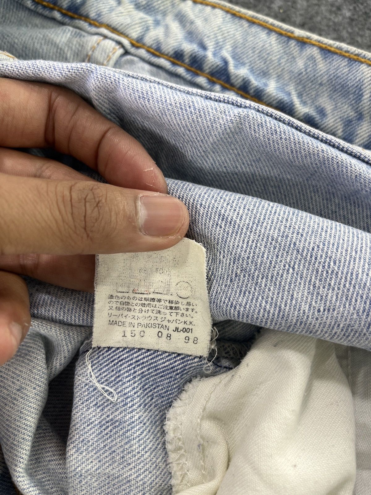 Levi's × Vintage 90's Vintage Levis 607 Light wash Jeans - J785 Size US 30 / EU 46 - 7 Thumbnail