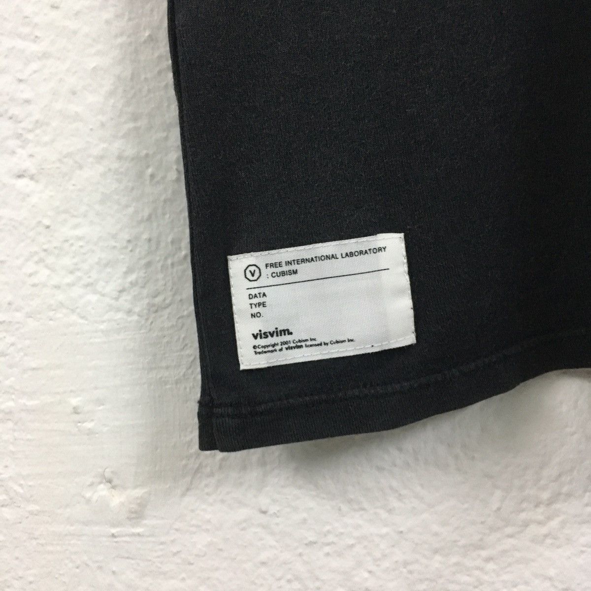 Visvim Rare Design Visvim 3 quarter Sun Faded Tshirt Size US L / EU 52-54 / 3 - 6 Thumbnail