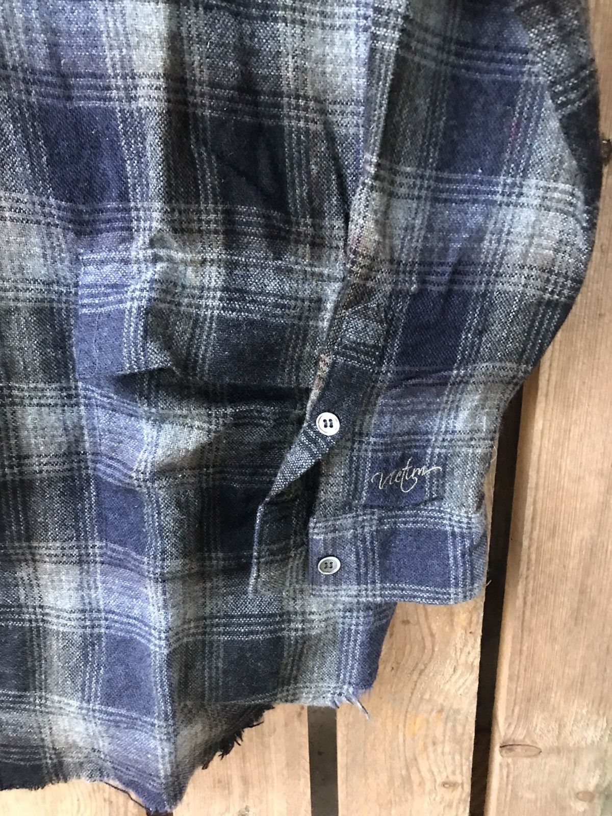Flannel × Japanese Brand Victim Japan Distressed Grunge Style Flannel Size US M / EU 48-50 / 2 - 5 Thumbnail