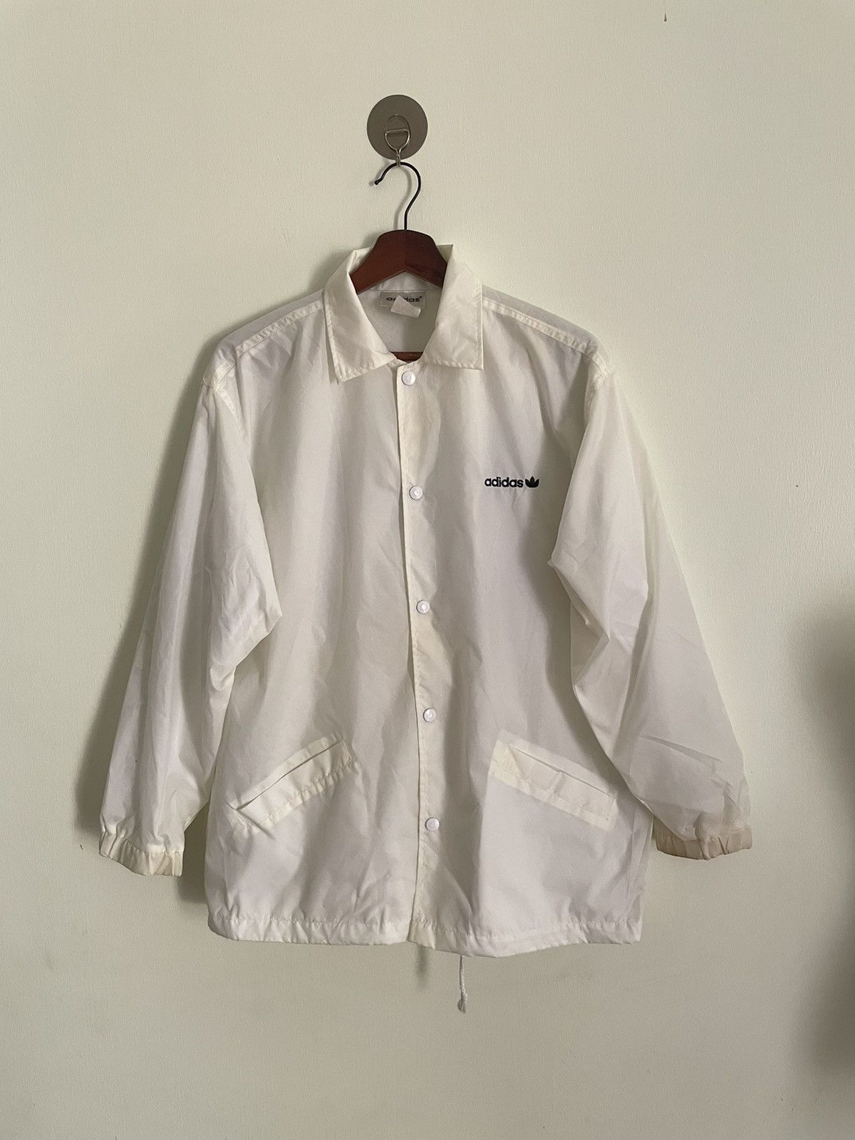 Adidas × Vintage Vintage Adidas big logo Lightweights jacket Size US L / EU 52-54 / 3 - 1 Thumbnail