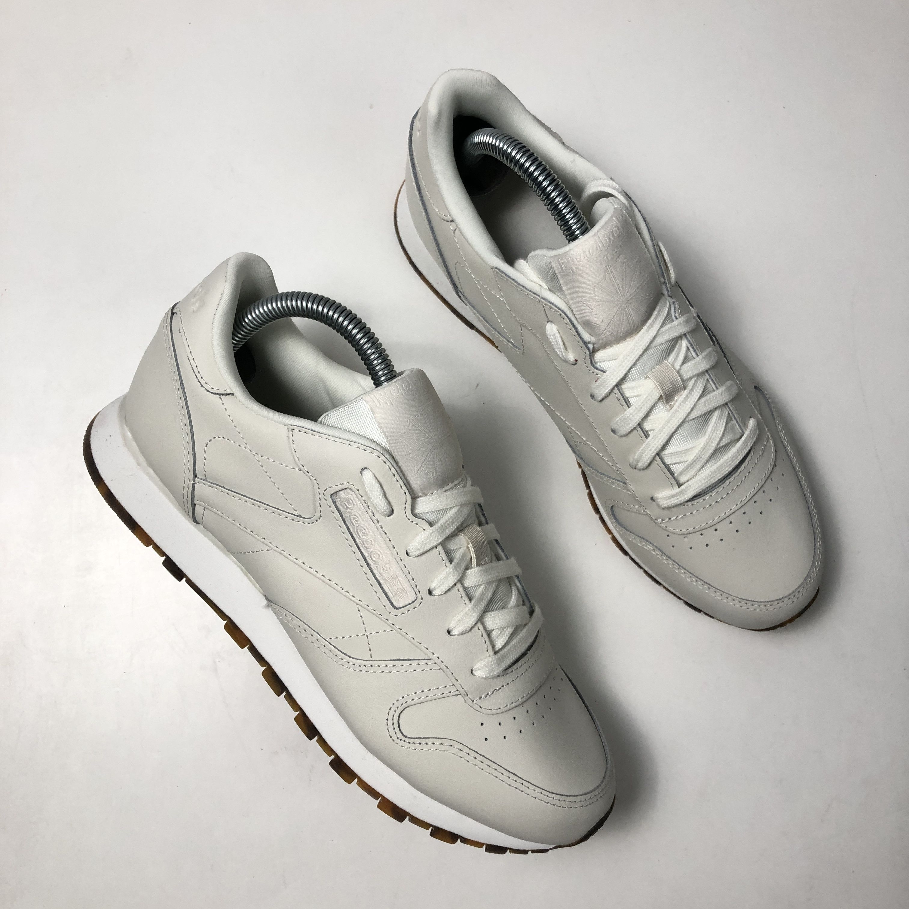 image of Reebok Classic Leather Us 8,5 Eu 39 Shoes in Gray White, Women's