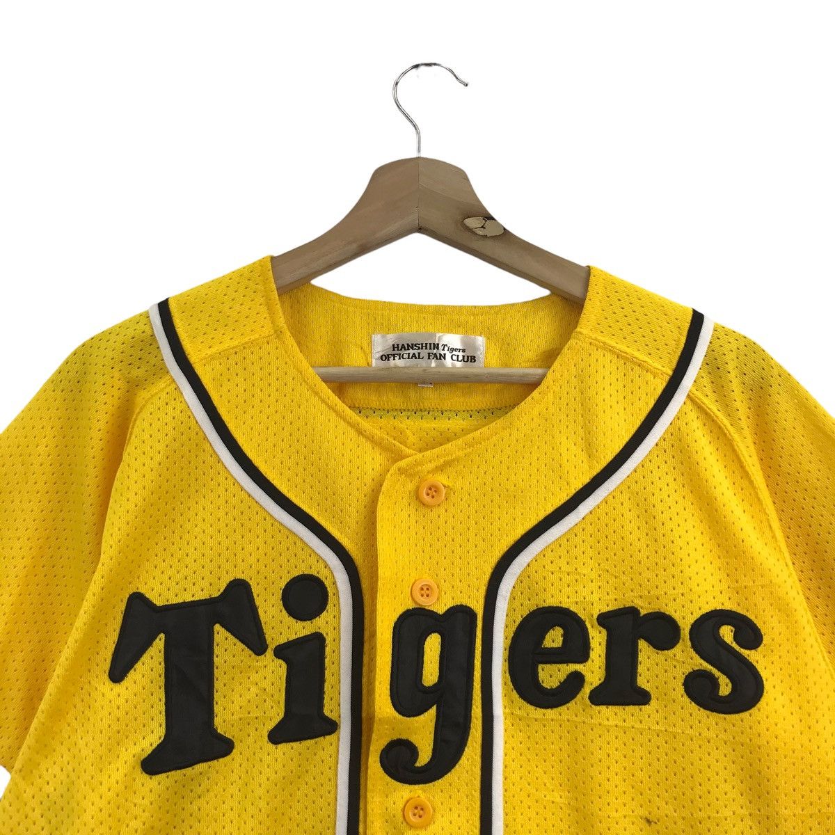 Vintage HANSHIN TIGER Japan National Baseball Yellow Jersey T Shirt Size US L / EU 52-54 / 3 - 2 Thumbnail