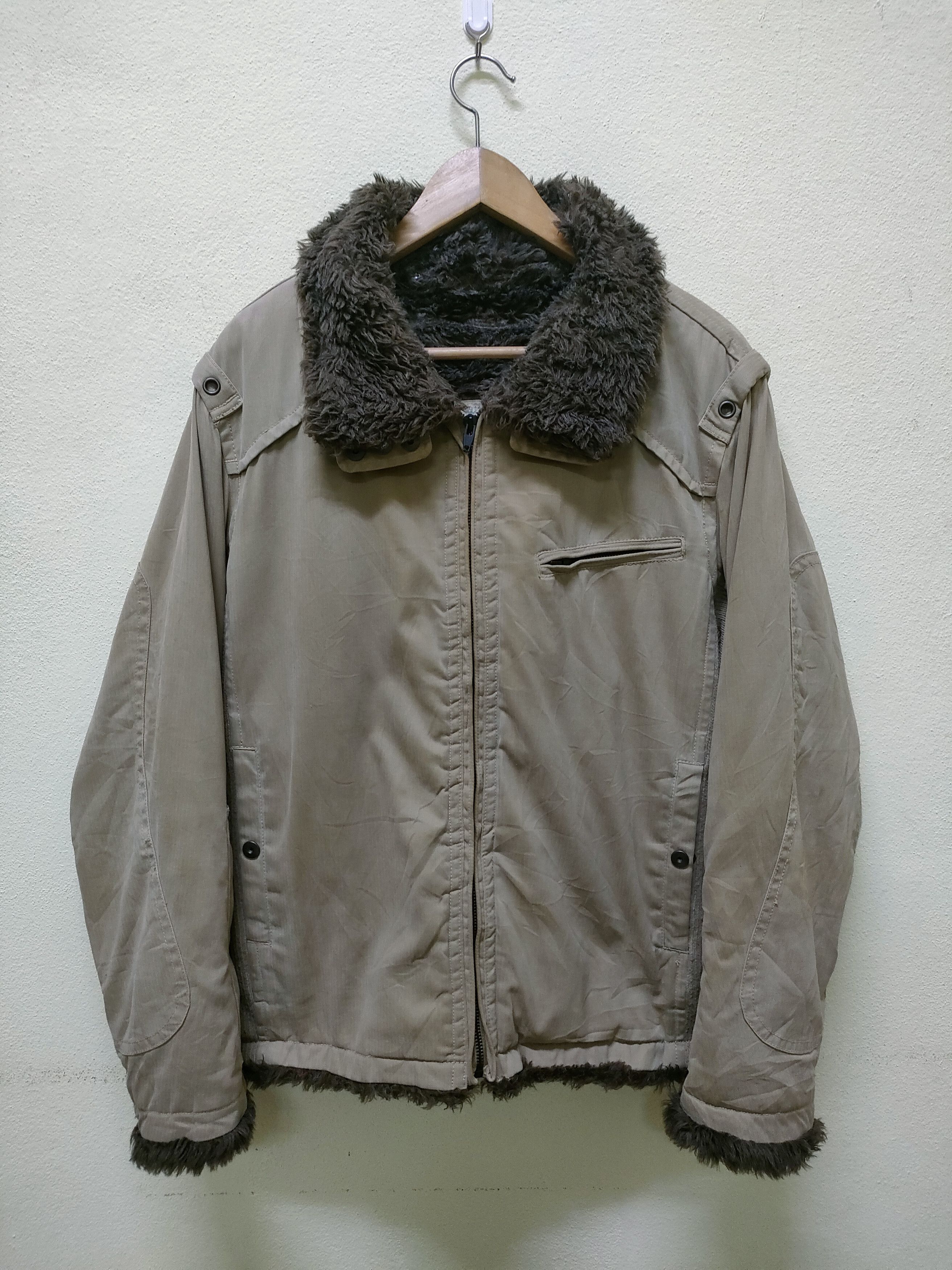 Chevignon Chevignon Fur Lining Jacket Size US L / EU 52-54 / 3 - 1 Thumbnail