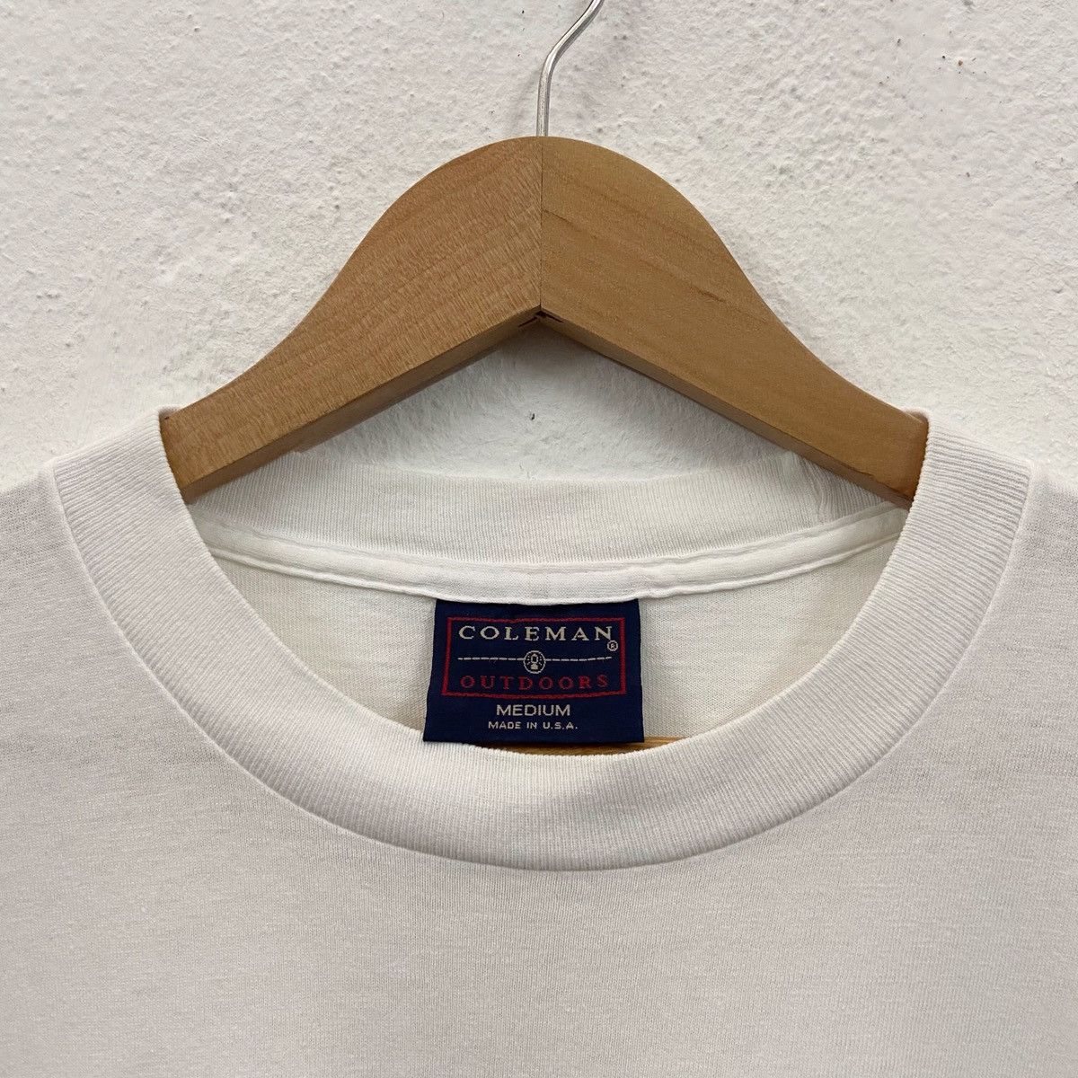 Coleman × Vintage Rare Vintage Coleman Outdoor Big Spellout Tshirt Size US S / EU 44-46 / 1 - 4 Thumbnail
