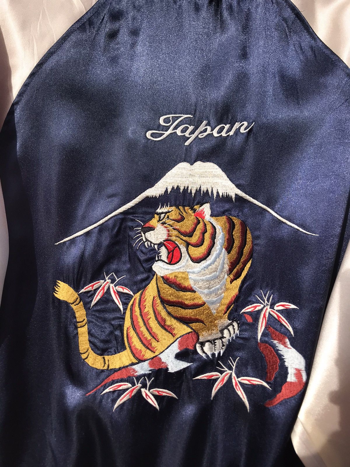 Designer Sukajan Tiger Embroidery Jacket Size US L / EU 52-54 / 3 - 5 Thumbnail