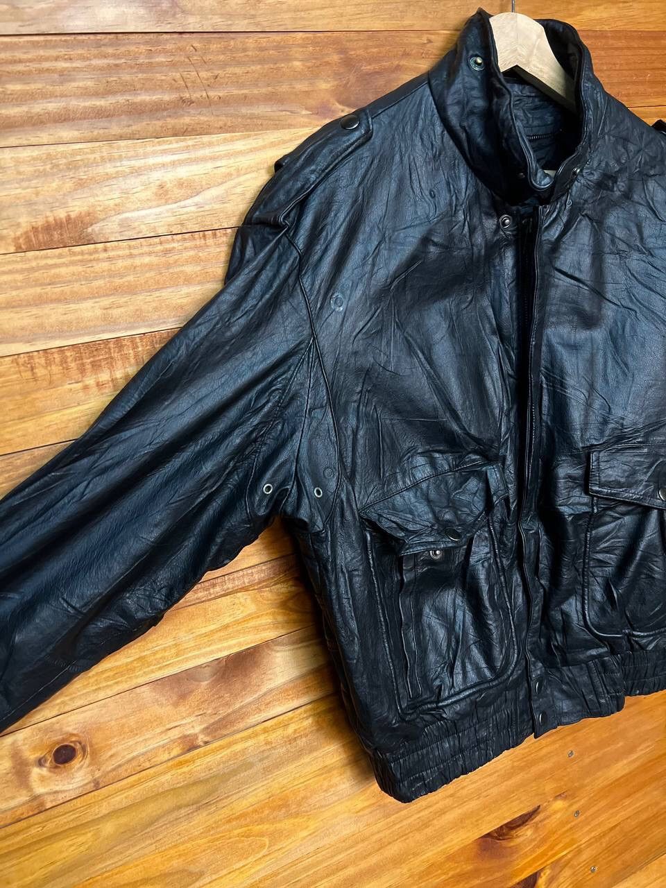 Leather 🔥BEST OFFER🔥VINTAGE LEATHER JACKET Size US M / EU 48-50 / 2 - 6 Thumbnail