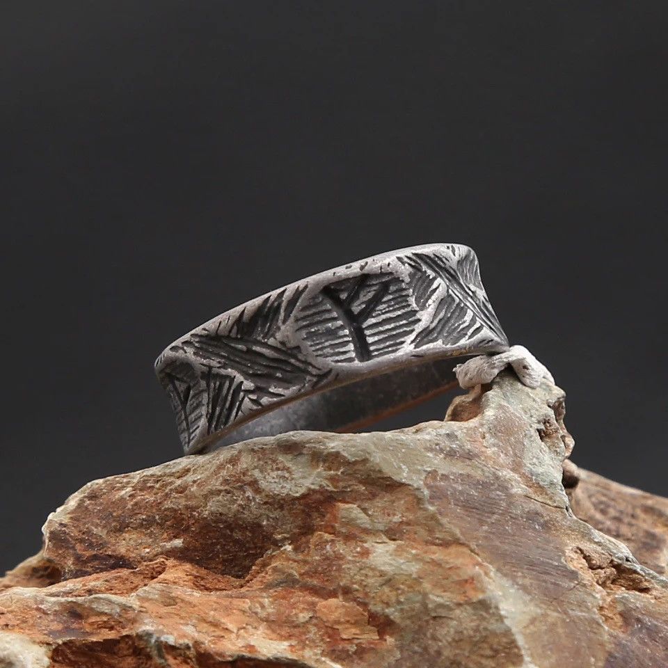 Jewelry × Vintage Letter Viking Rune Ring Size ONE SIZE - 1 Thumbnail
