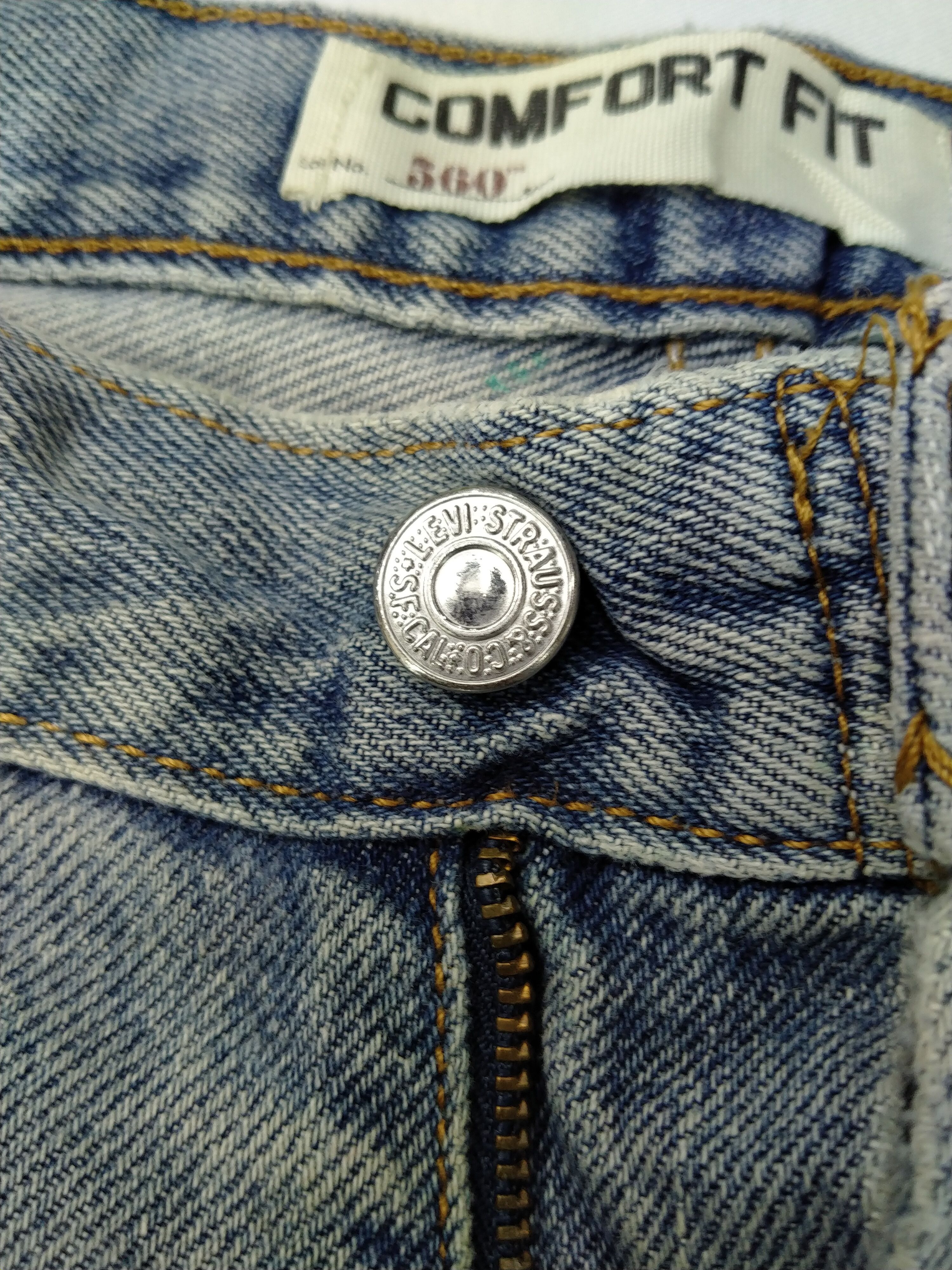 Levi's Indigo Vintage Levi's 560 Comfort Fit Denim 37x30.5 -JN476 Size US 37 - 8 Thumbnail