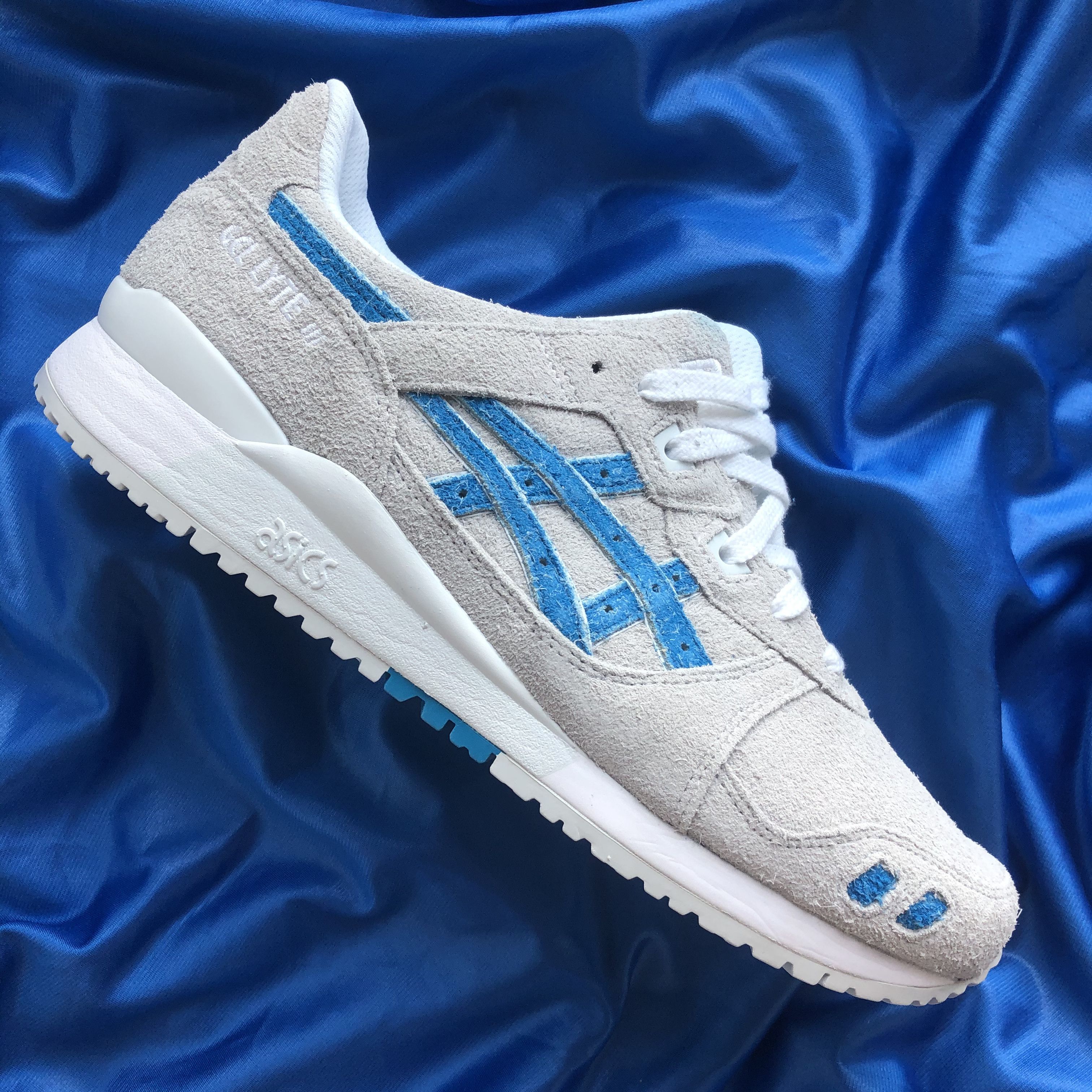 Asics ASICS Gel-Lyte III Ronnie Fieg Super Blue Size US 10 / EU 43 - 1 Thumbnail