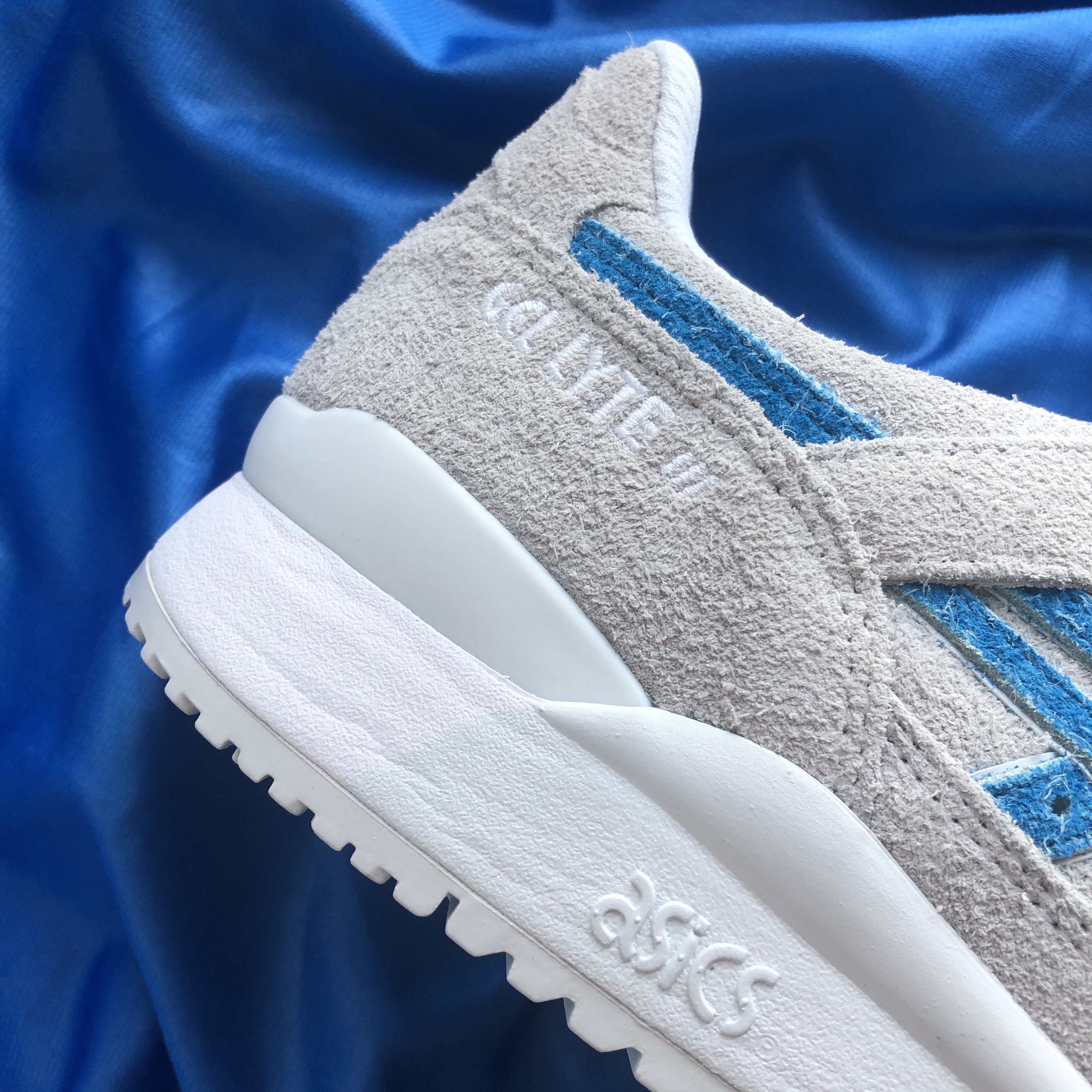 Asics ASICS Gel-Lyte III Ronnie Fieg Super Blue Size US 10 / EU 43 - 4 Thumbnail