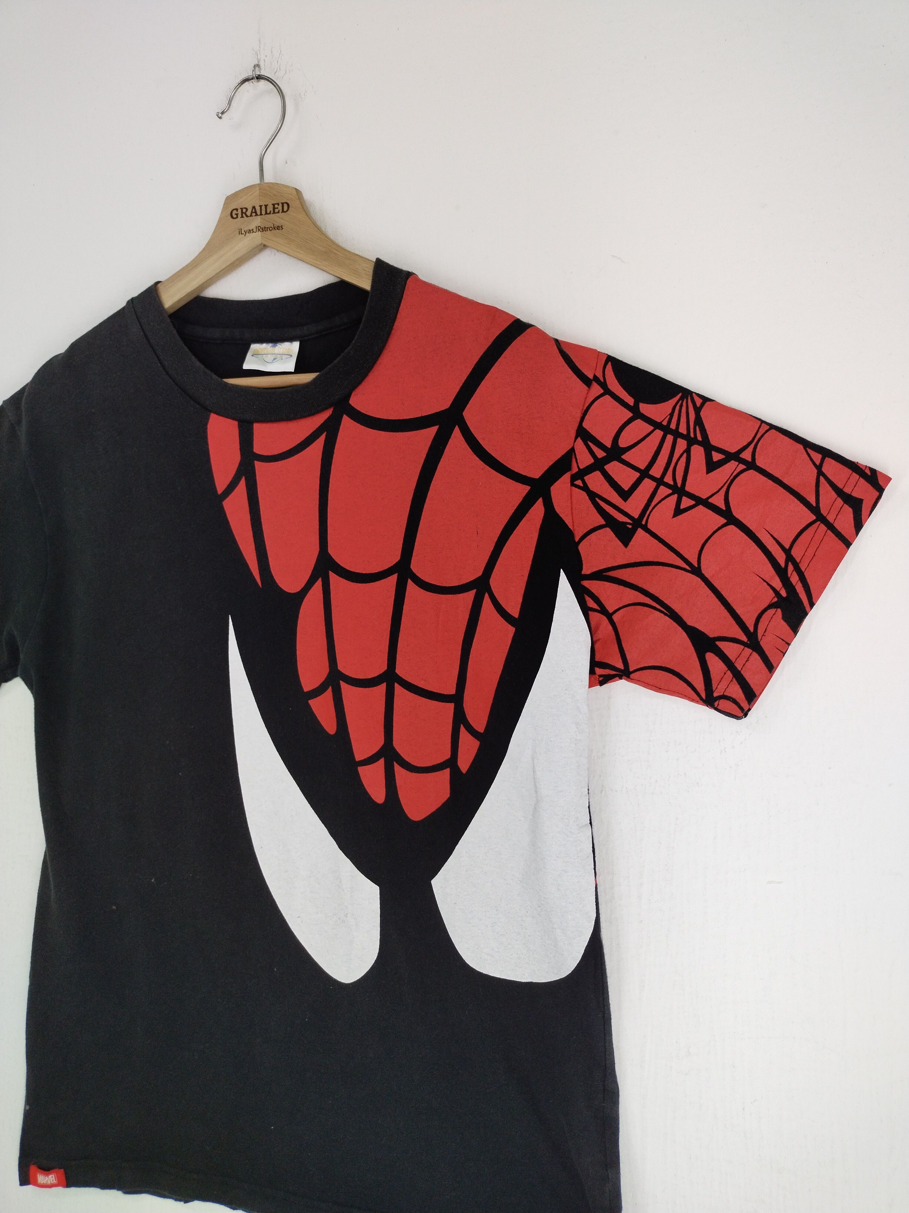 Marvel Comics VINTAGE SPIDERMAN UNIVERSAL STUDIOS OVERPRINT SHIRT TEE Size US M / EU 48-50 / 2 - 8 Thumbnail