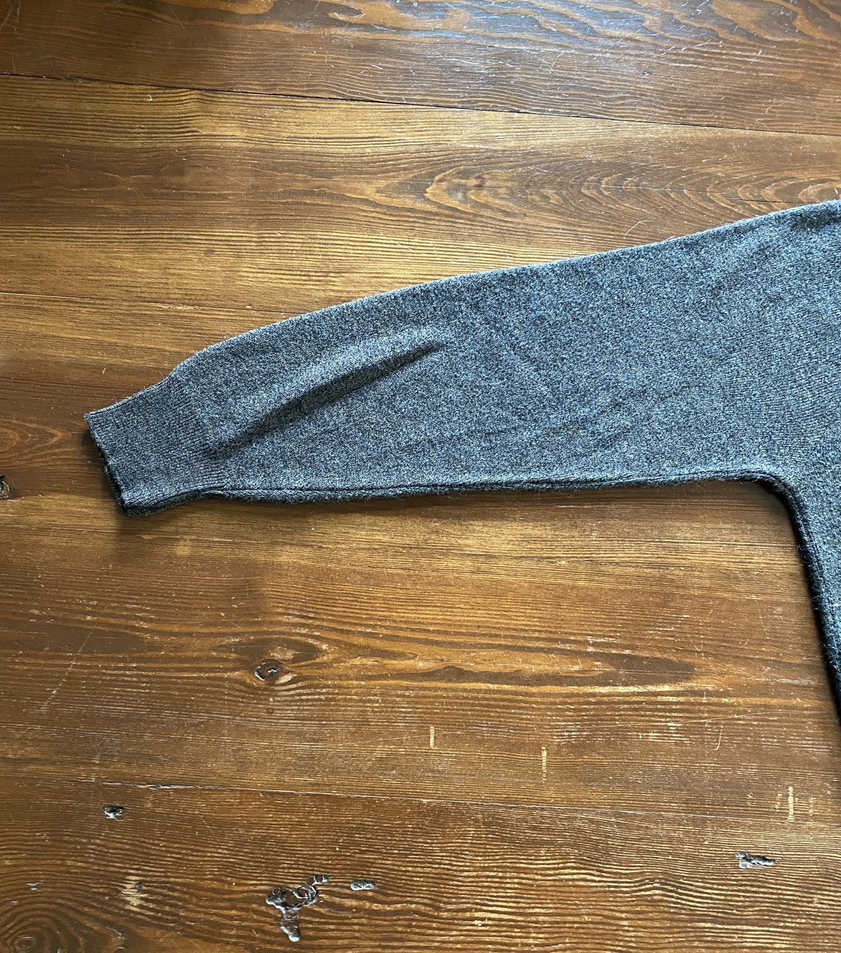 Puritan Vintage 70’s Puritan Gray Earth Tones V-Neck Knit Sweater Size US L / EU 52-54 / 3 - 11 Thumbnail
