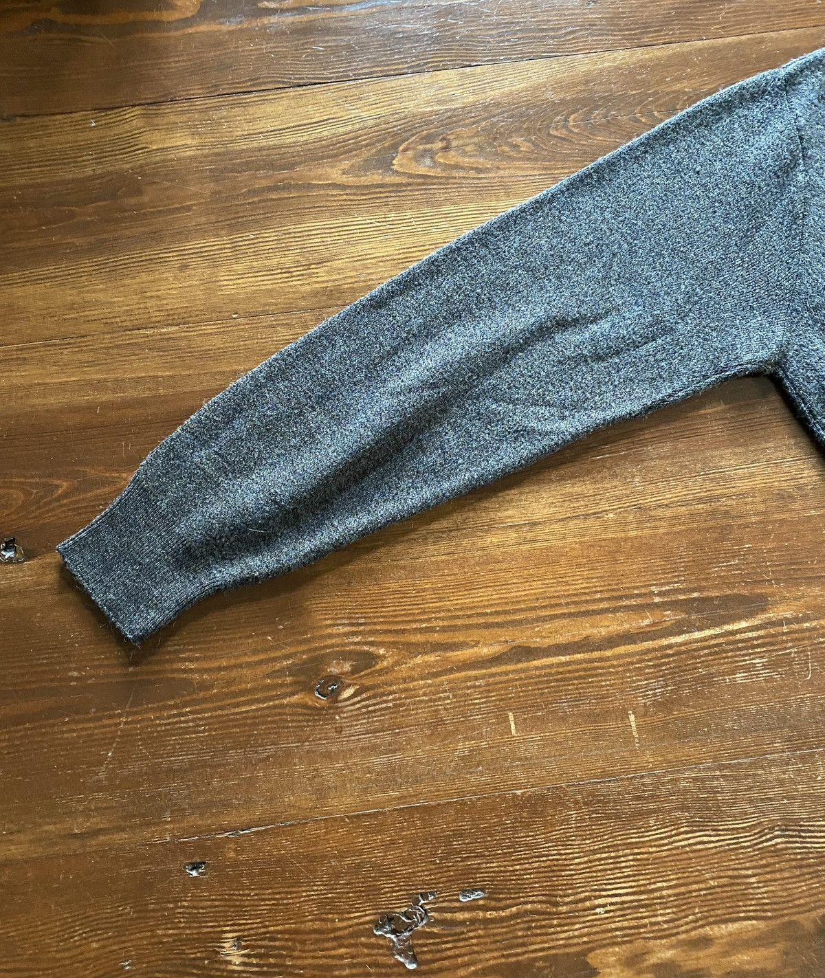 Puritan Vintage 70’s Puritan Gray Earth Tones V-Neck Knit Sweater Size US L / EU 52-54 / 3 - 8 Thumbnail