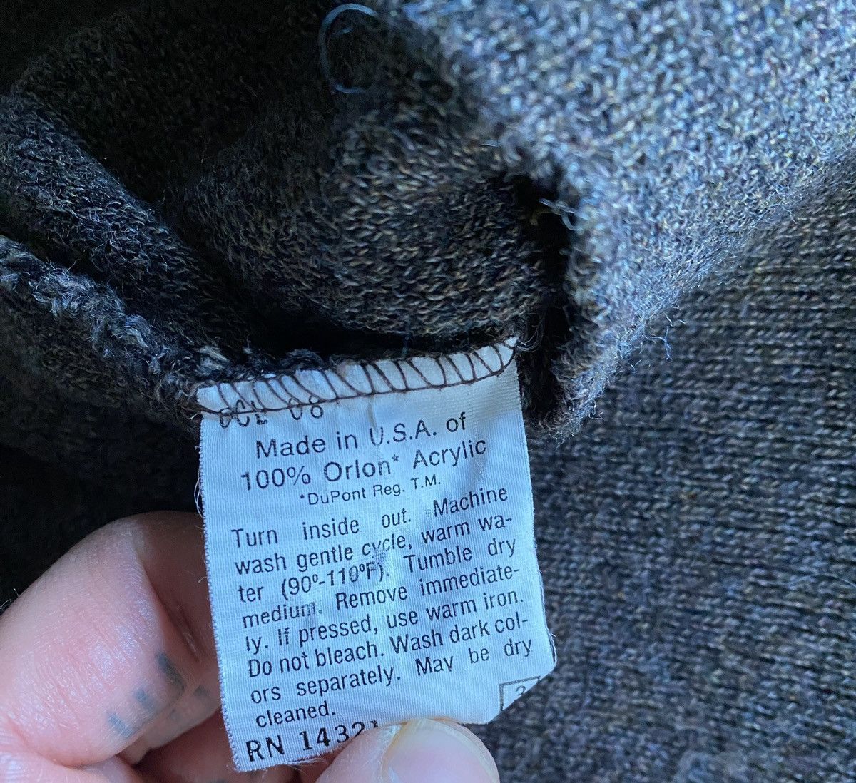 Puritan Vintage 70’s Puritan Gray Earth Tones V-Neck Knit Sweater Size US L / EU 52-54 / 3 - 6 Thumbnail