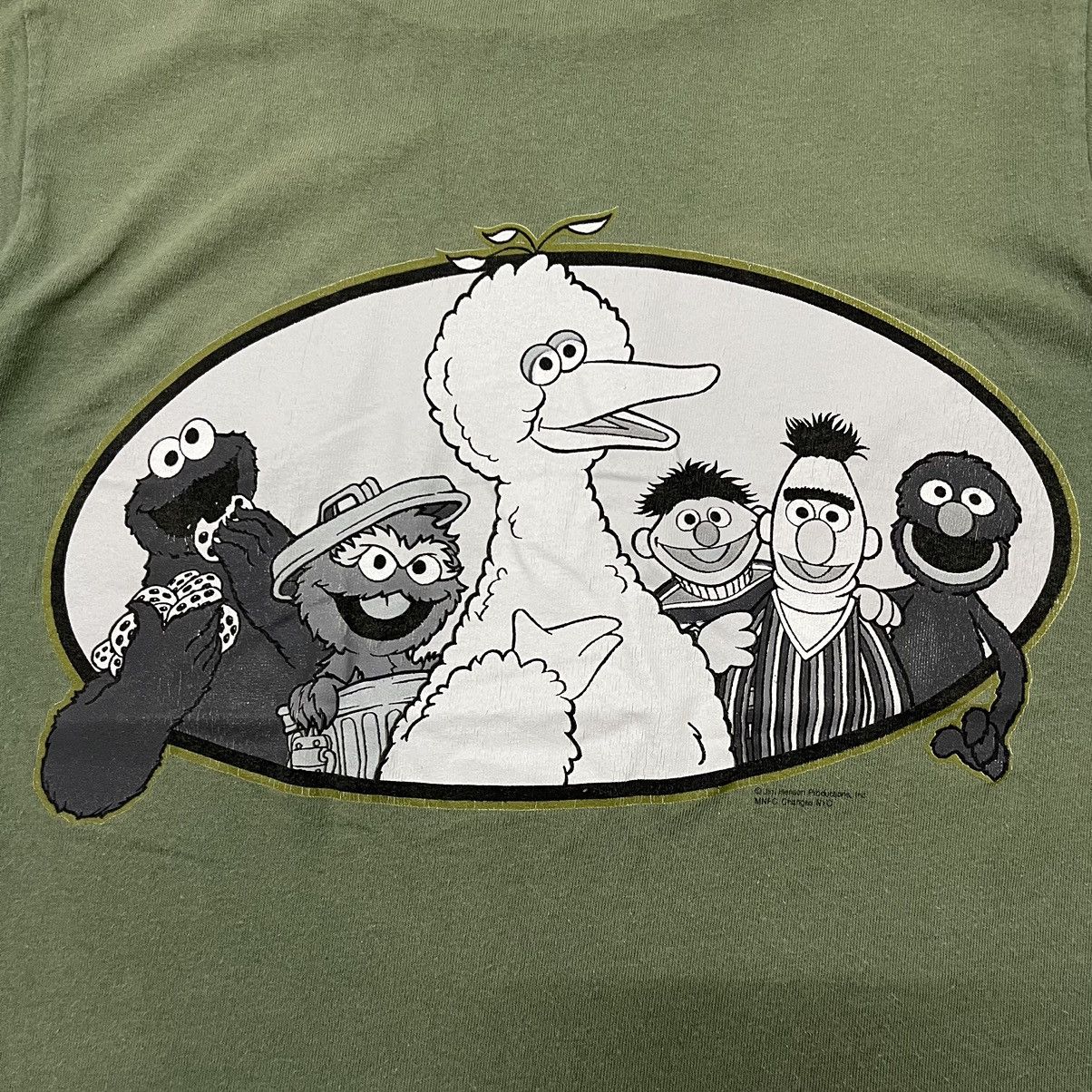 Cartoon Network × Vintage Vintage 90s Sesame Street Tv Series Jim Henson Tshirt Size US S / EU 44-46 / 1 - 5 Thumbnail
