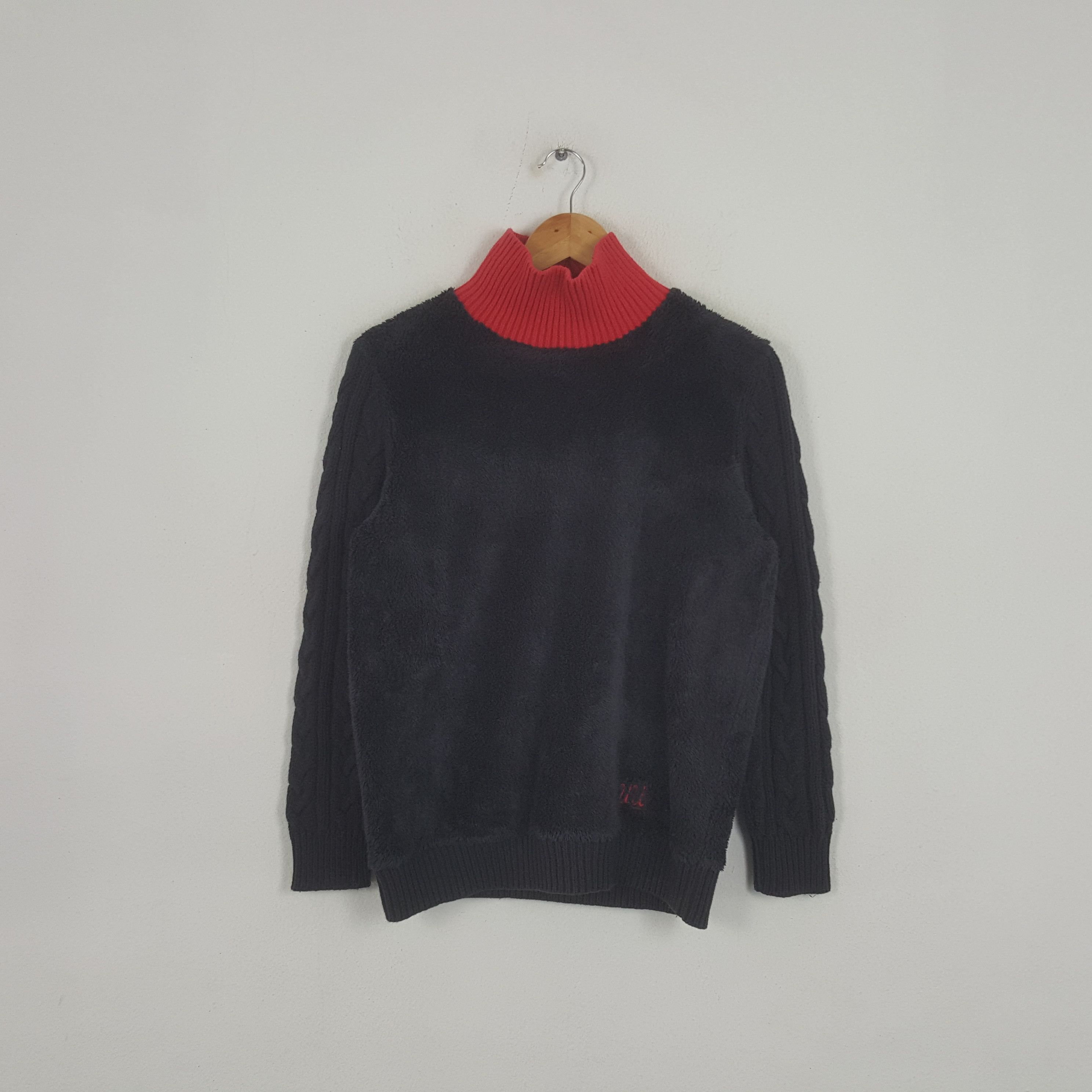 Undercover Vintage Undercover X Uniqlo Japanese Brand Fleece Sweatshirt Size US M / EU 48-50 / 2 - 3 Thumbnail