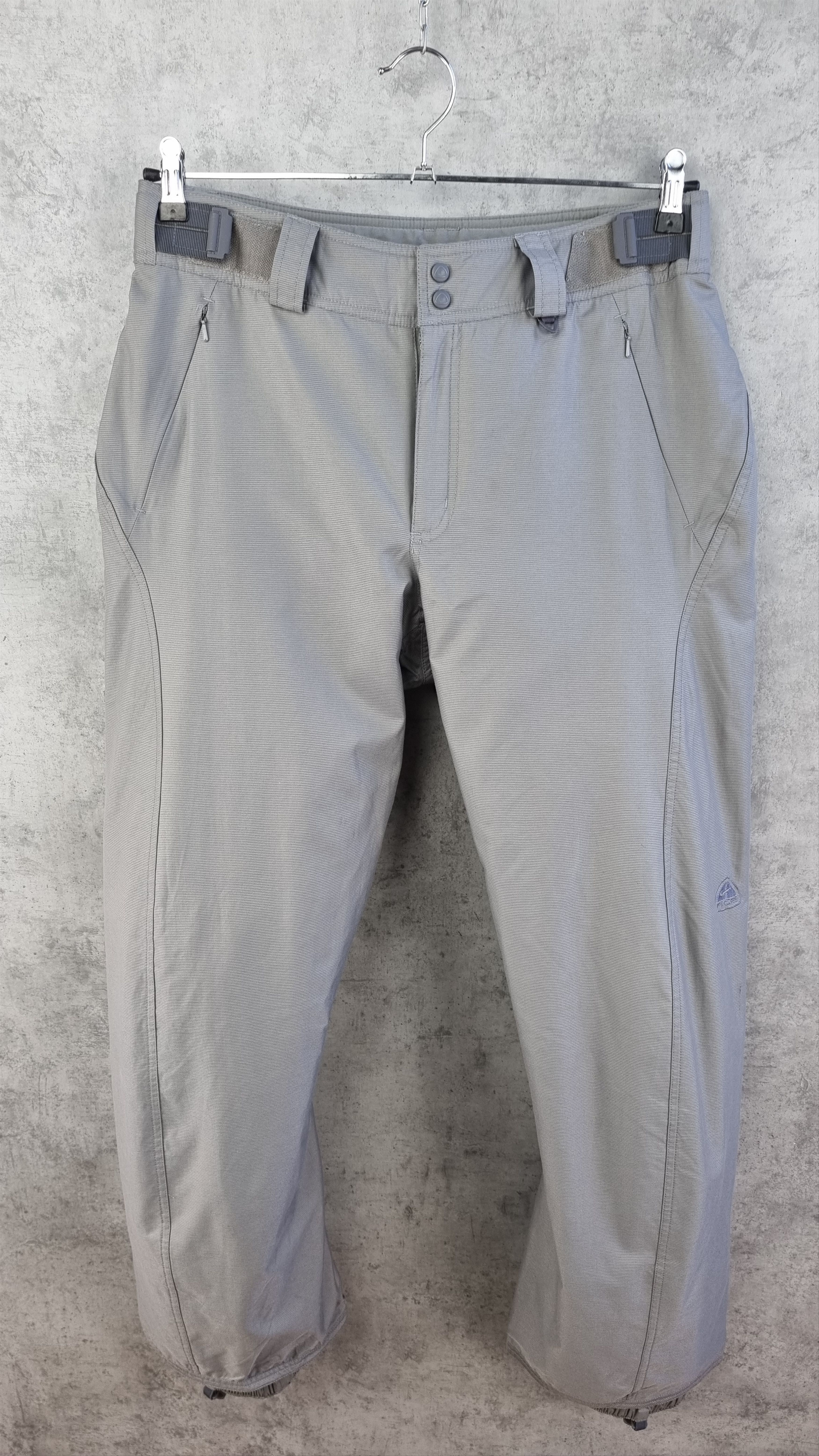Nike × Nike ACG × Vintage 90s Nike ACG Asymmetrical Ski Snowboarding Nylon Pants Size US 34 / EU 50 - 2 Thumbnail