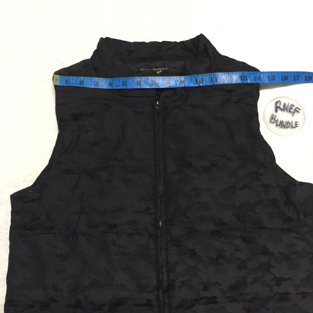 Japanese Brand Thin Puffer Vest Sleeveless Jacket Outerwear Size US M / EU 48-50 / 2 - 18 Thumbnail