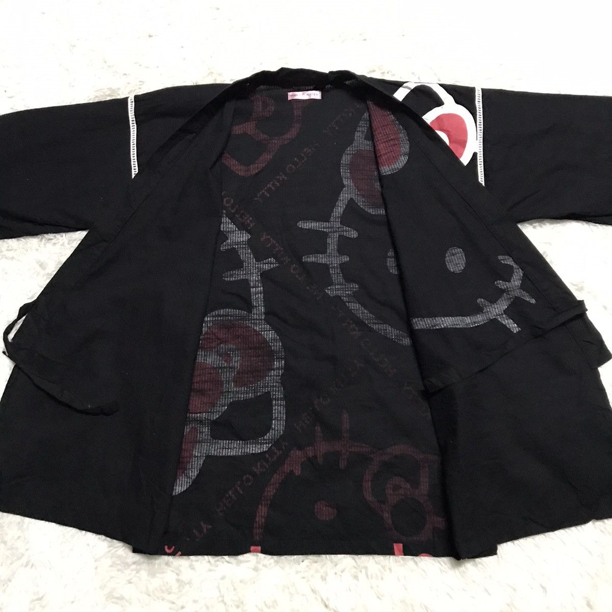 Cartoon Network 💥💥Rare Hello Kitty Kimono Size US M / EU 48-50 / 2 - 7 Thumbnail