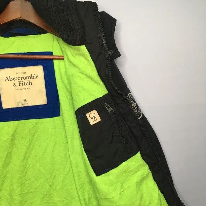 Abercrombie & Fitch × Japanese Brand Puffer Jacket With Patches Abercrombie & Fitch Size US M / EU 48-50 / 2 - 6 Thumbnail