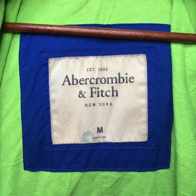 Abercrombie & Fitch × Japanese Brand Puffer Jacket With Patches Abercrombie & Fitch Size US M / EU 48-50 / 2 - 8 Thumbnail
