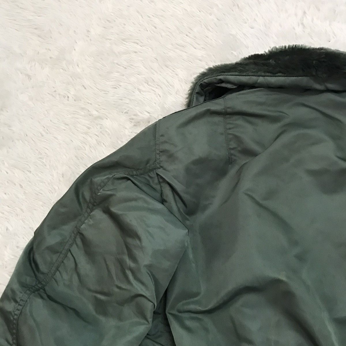 Alpha Industries Vintage Alpha Industries Bomber Jacket (main zip broken) Size US M / EU 48-50 / 2 - 12 Thumbnail