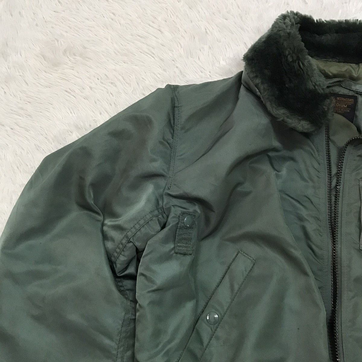 Alpha Industries Vintage Alpha Industries Bomber Jacket (main zip broken) Size US M / EU 48-50 / 2 - 3 Thumbnail