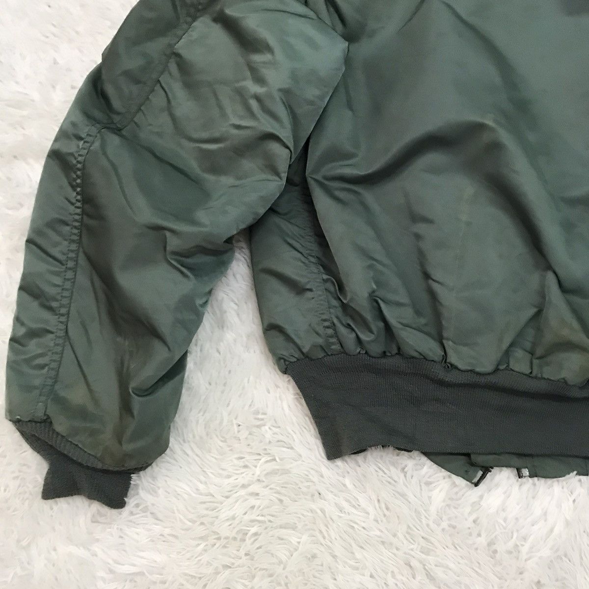 Alpha Industries Vintage Alpha Industries Bomber Jacket (main zip broken) Size US M / EU 48-50 / 2 - 13 Thumbnail