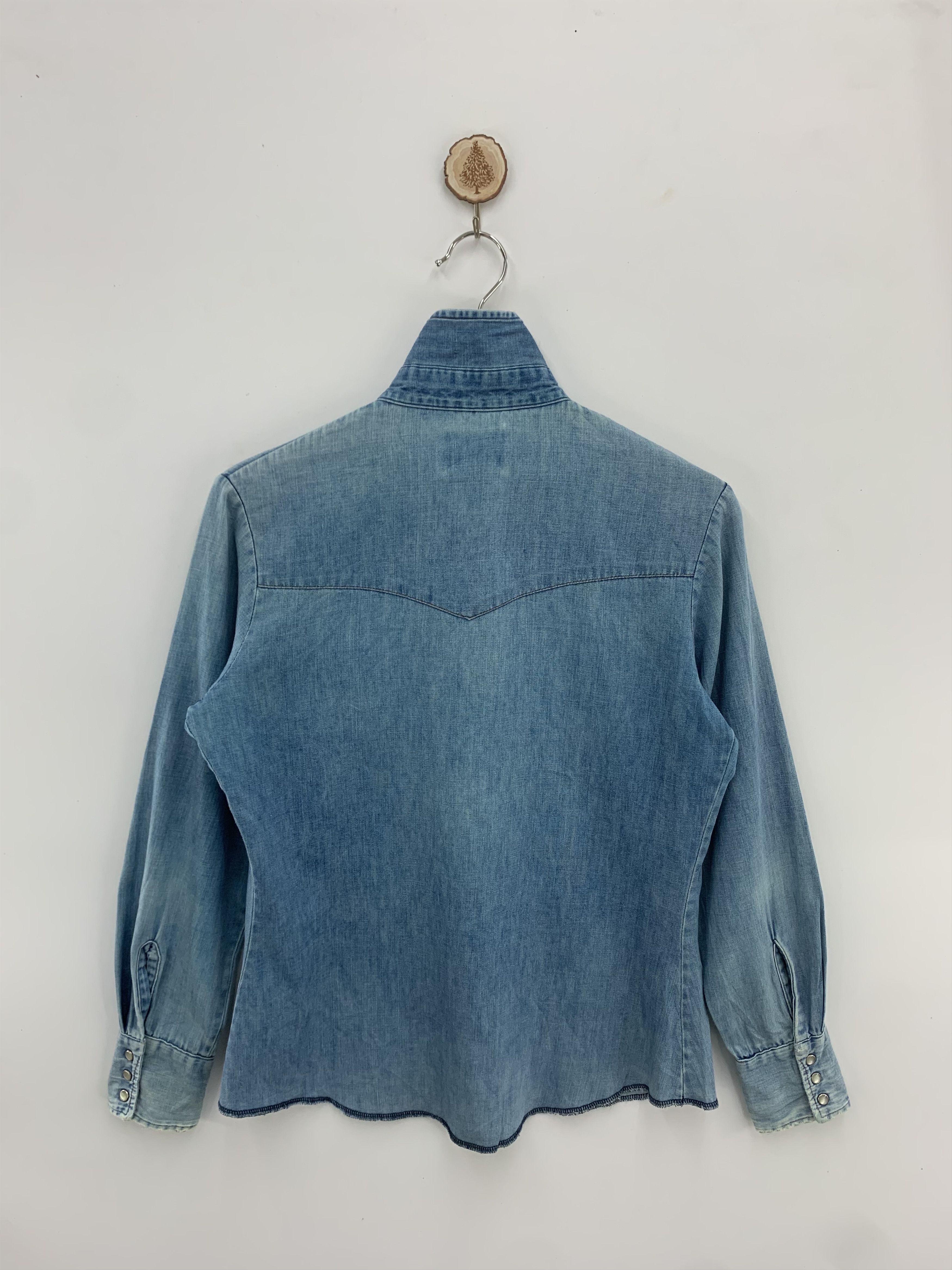 Vintage Vintage Wrangler Authentic Western Denim Jacket Size S / US 4 / IT 40 - 2 Thumbnail