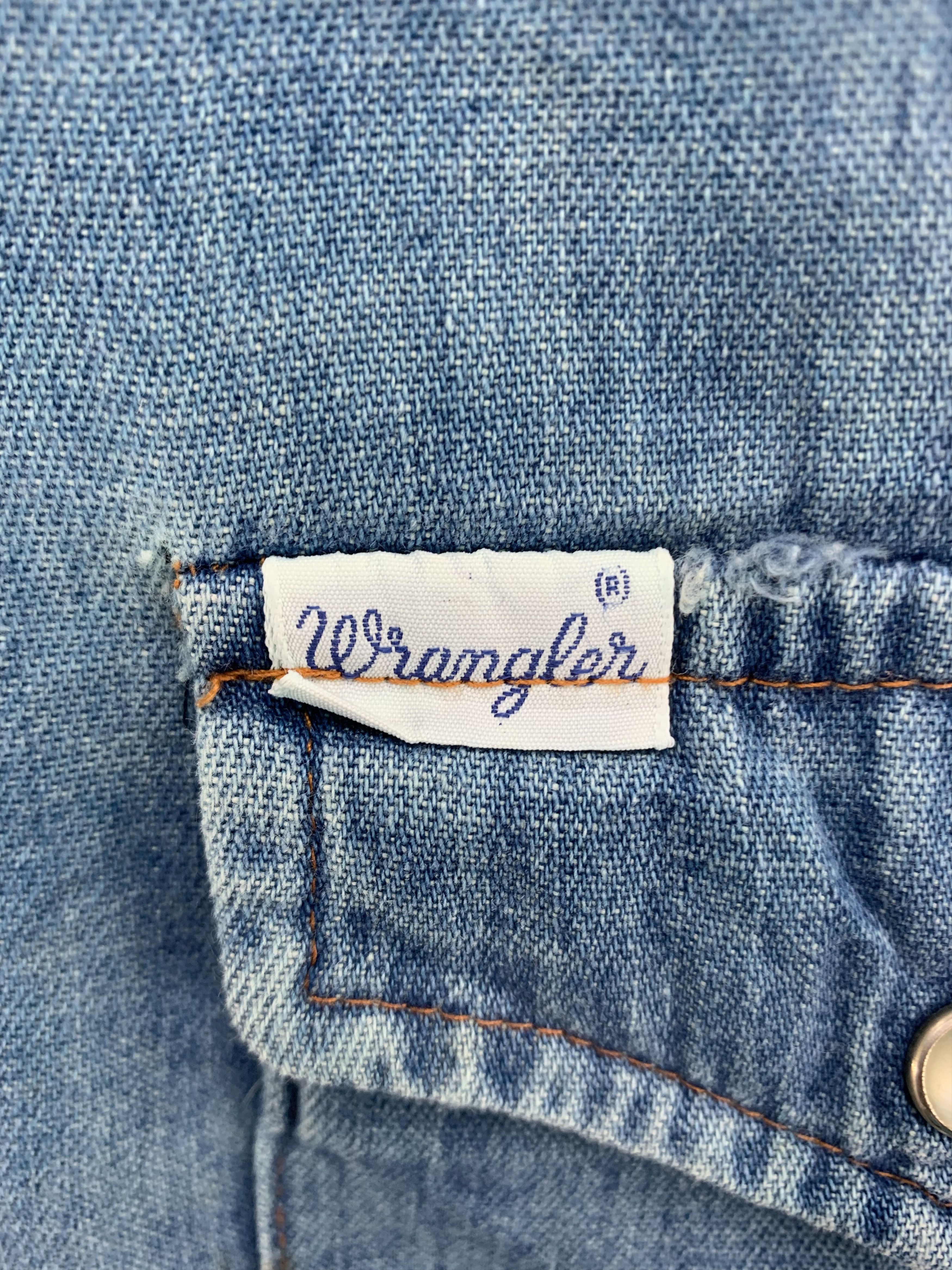 Vintage Vintage Wrangler Authentic Western Denim Jacket Size S / US 4 / IT 40 - 3 Thumbnail