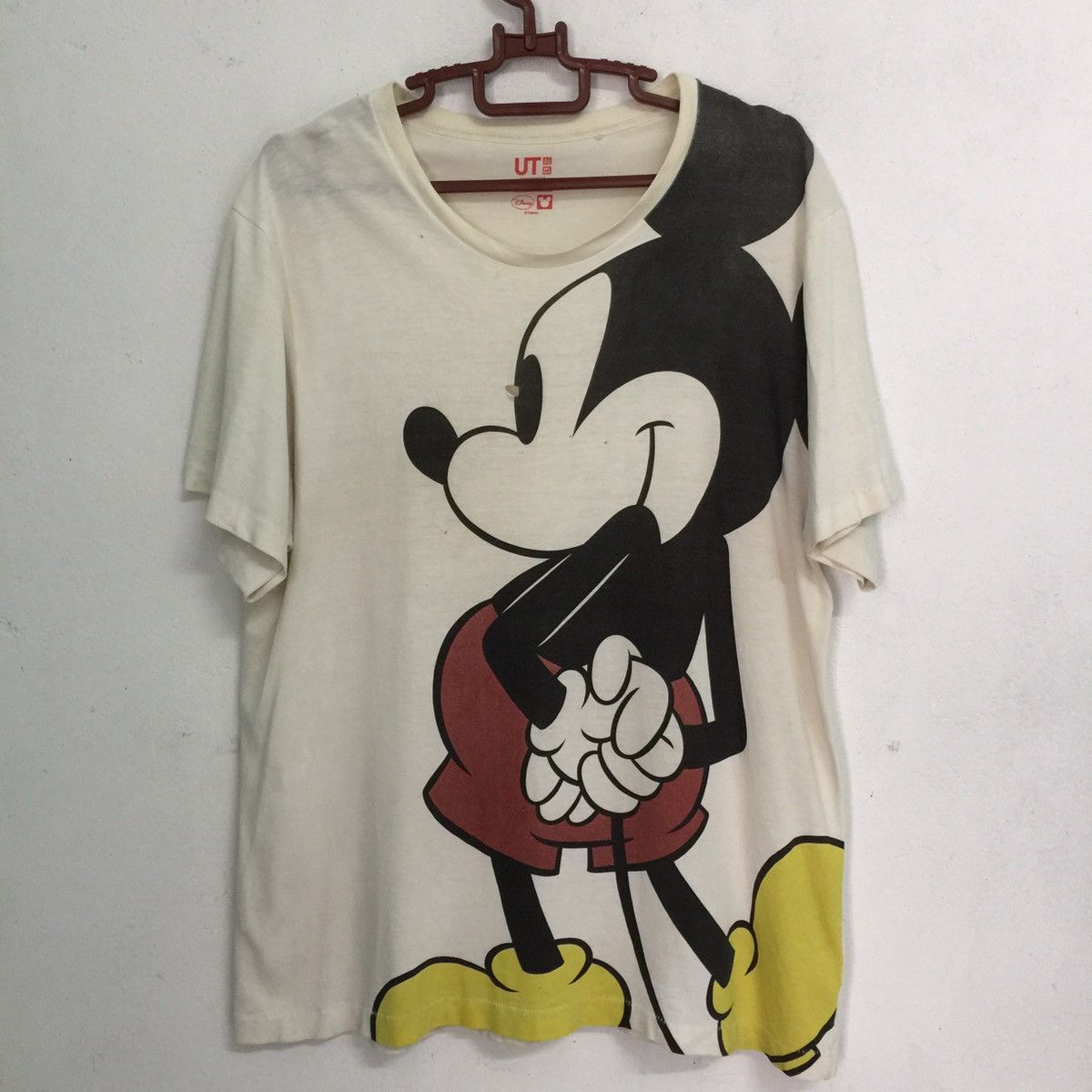 Disney × Mickey Mouse × Uniqlo Big logo mickey mouse uniqlo tshirt Size US XL / EU 56 / 4 - 1 Thumbnail