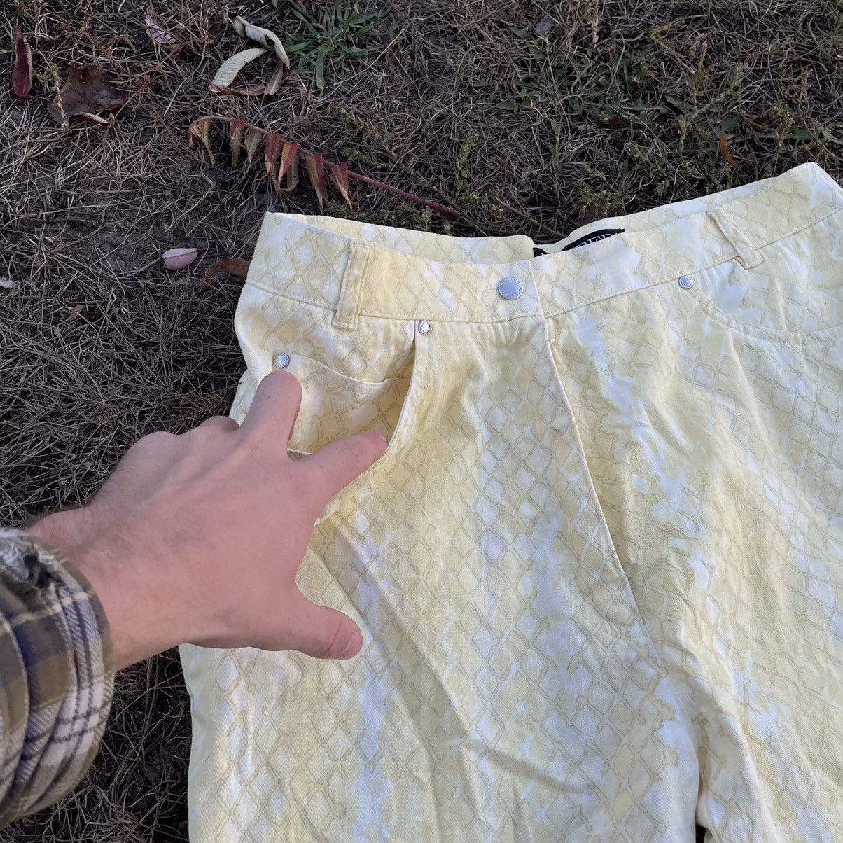 Vintage Vintage 90s Baggy Chino Pants Yellow Print Streetwear 30 Size 30" / US 8 / IT 44 - 4 Thumbnail