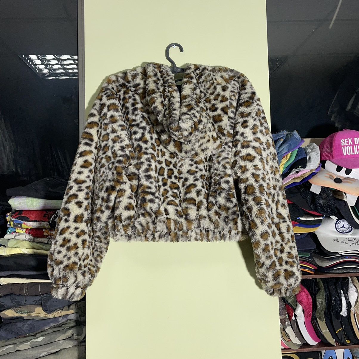 Vintage Vintage Y2K Leopard Print Cropped Hoodie Alt Grunge Faded M Size M / US 6-8 / IT 42-44 - 1 Thumbnail