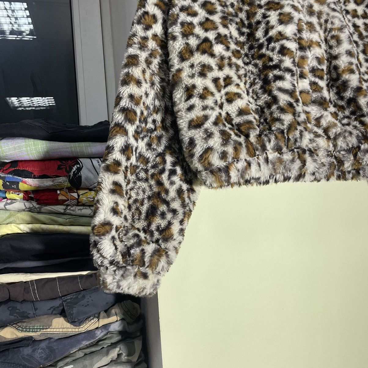 Vintage Vintage Y2K Leopard Print Cropped Hoodie Alt Grunge Faded M Size M / US 6-8 / IT 42-44 - 5 Thumbnail