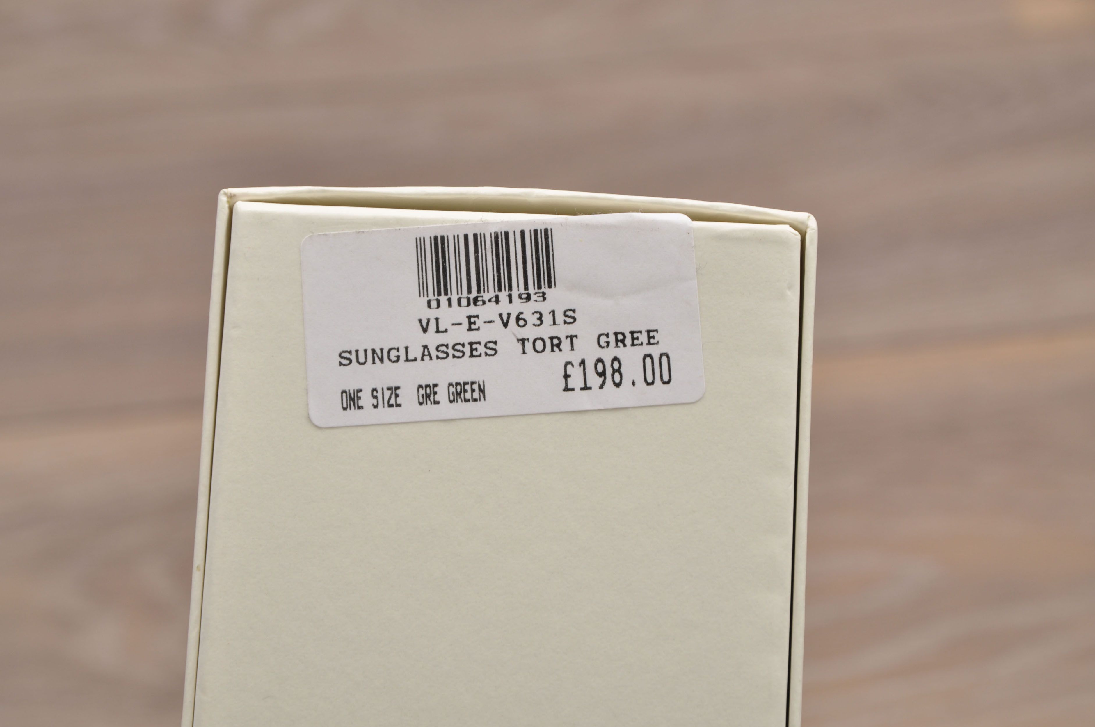 Valentino 350$ Authentic Camouflage Khaki Rockstud Sunglasses Size ONE SIZE - 7 Thumbnail