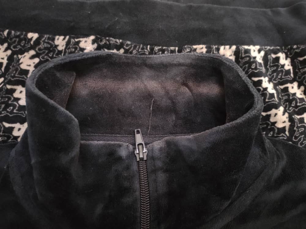 Japanese Brand Oversize Kappa x GU Monogram Velvet Sweater Size US S / EU 44-46 / 1 - 4 Thumbnail